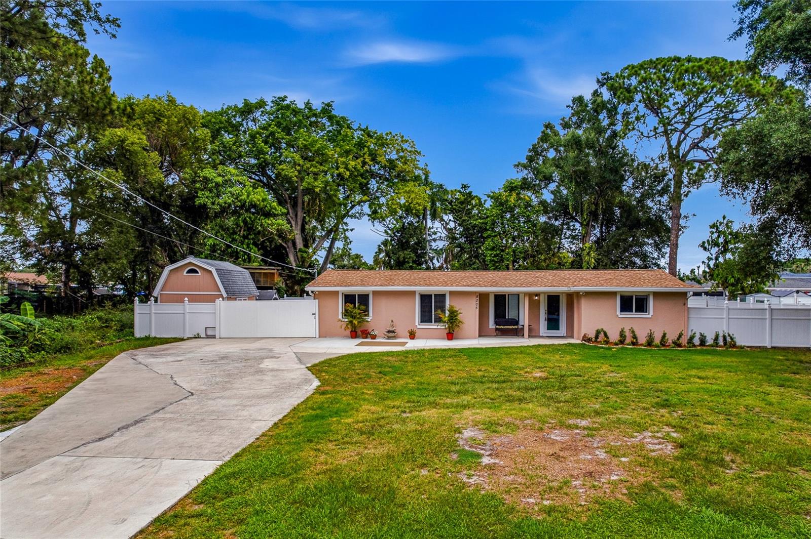 PAT ACRES 5TH ADD - Residential
