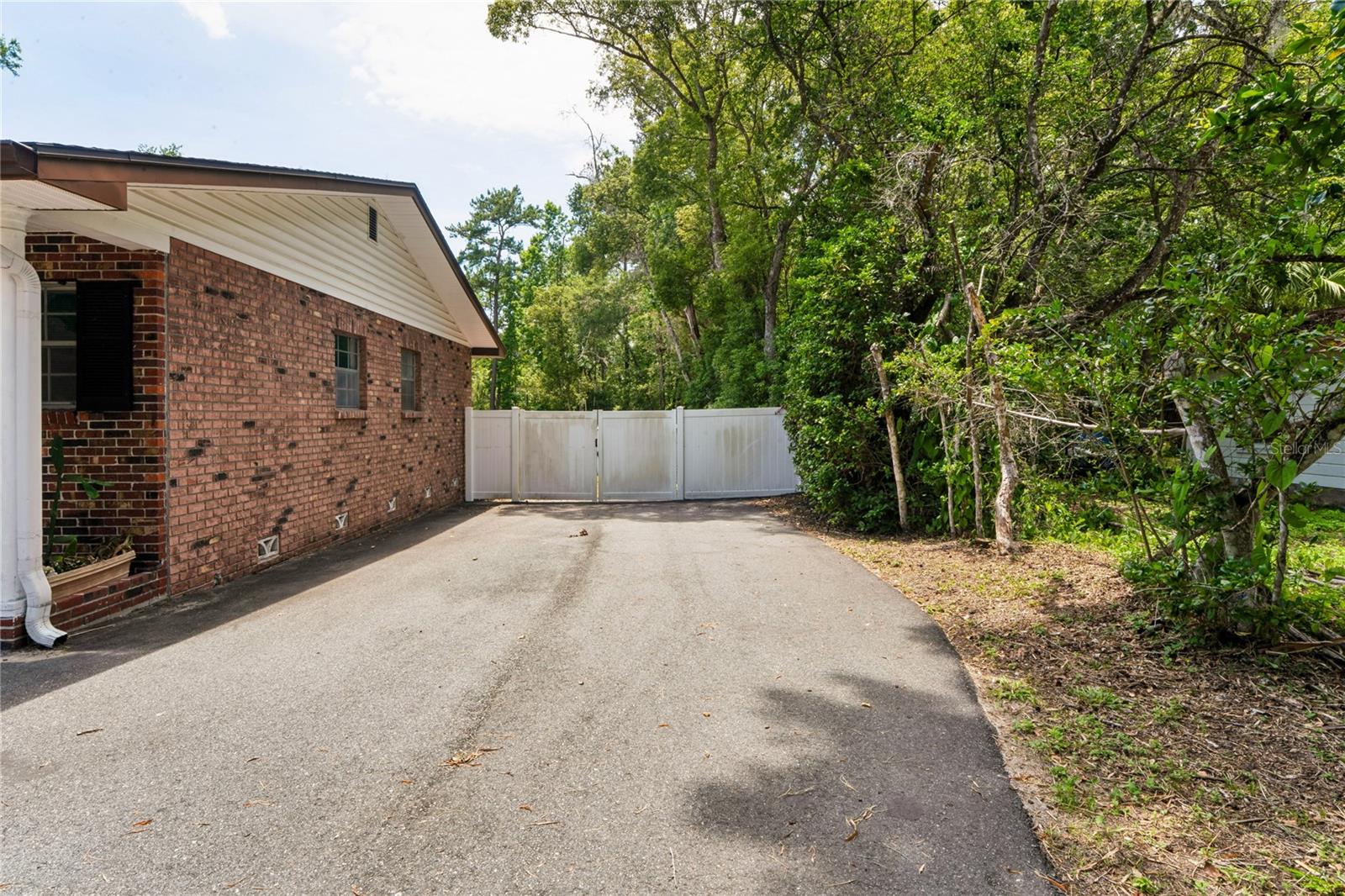 PARSONS ADD TO BROOKSVILLE - Residential