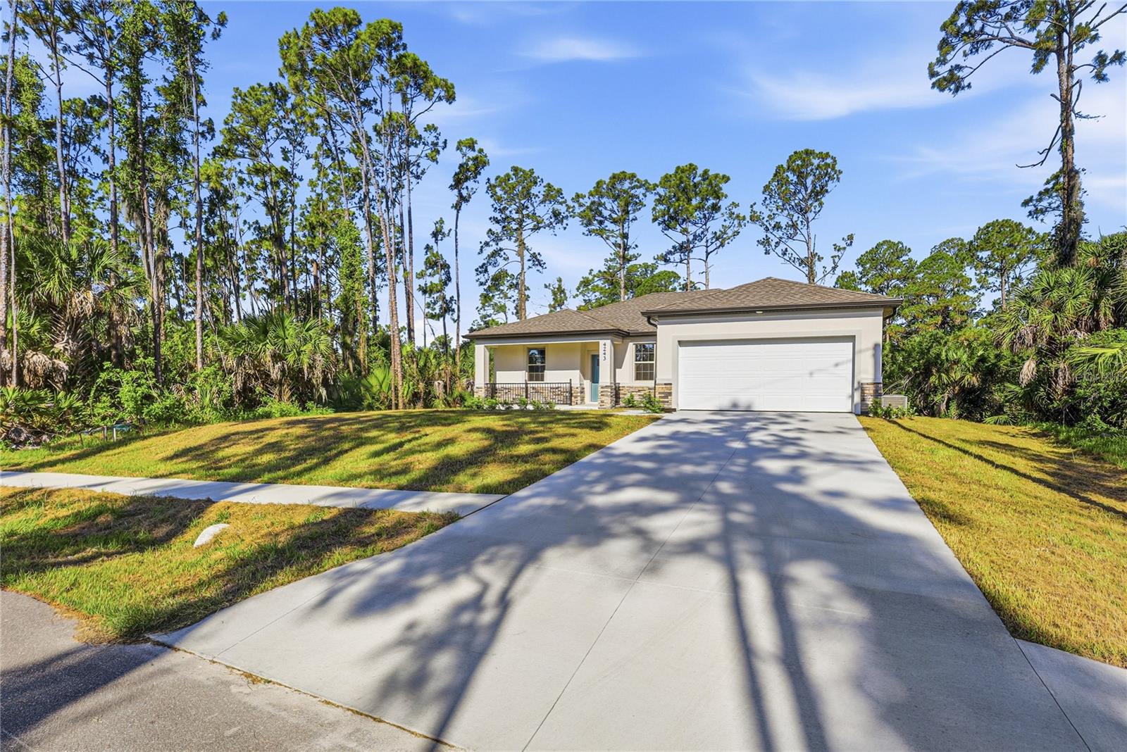 1572 - PORT CHARLOTTE SUB 25 - Residential