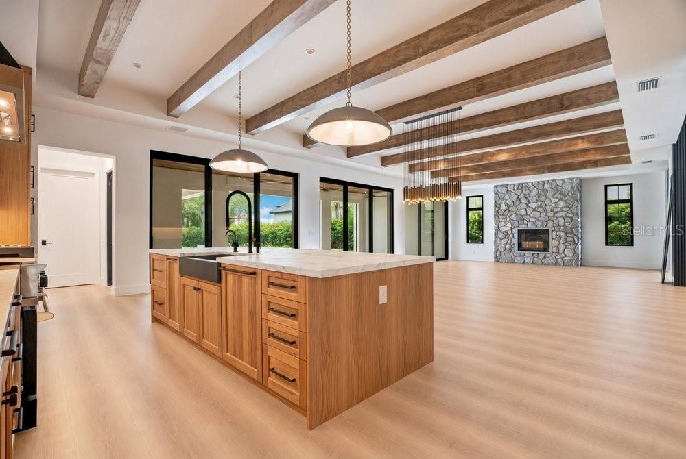 KEENES POINTE - Residential
