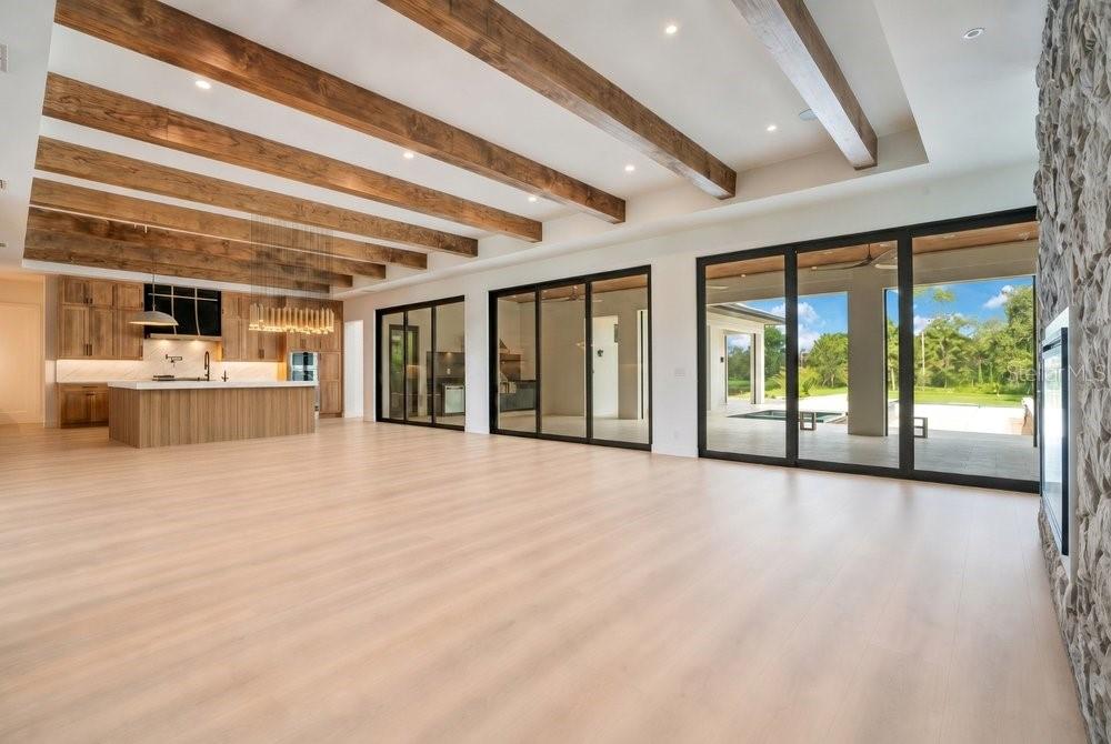 KEENES POINTE - Residential