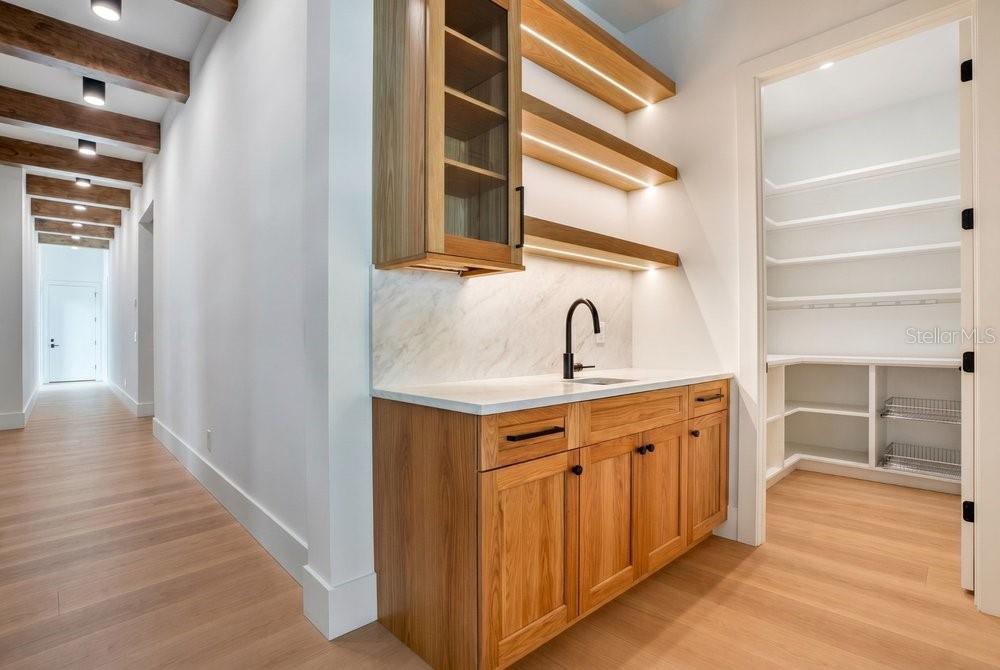 KEENES POINTE - Residential