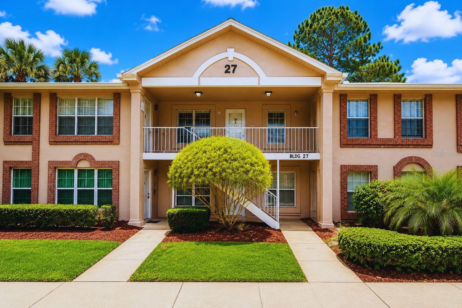 SUNNYBROOK CONDO 01 - Residential