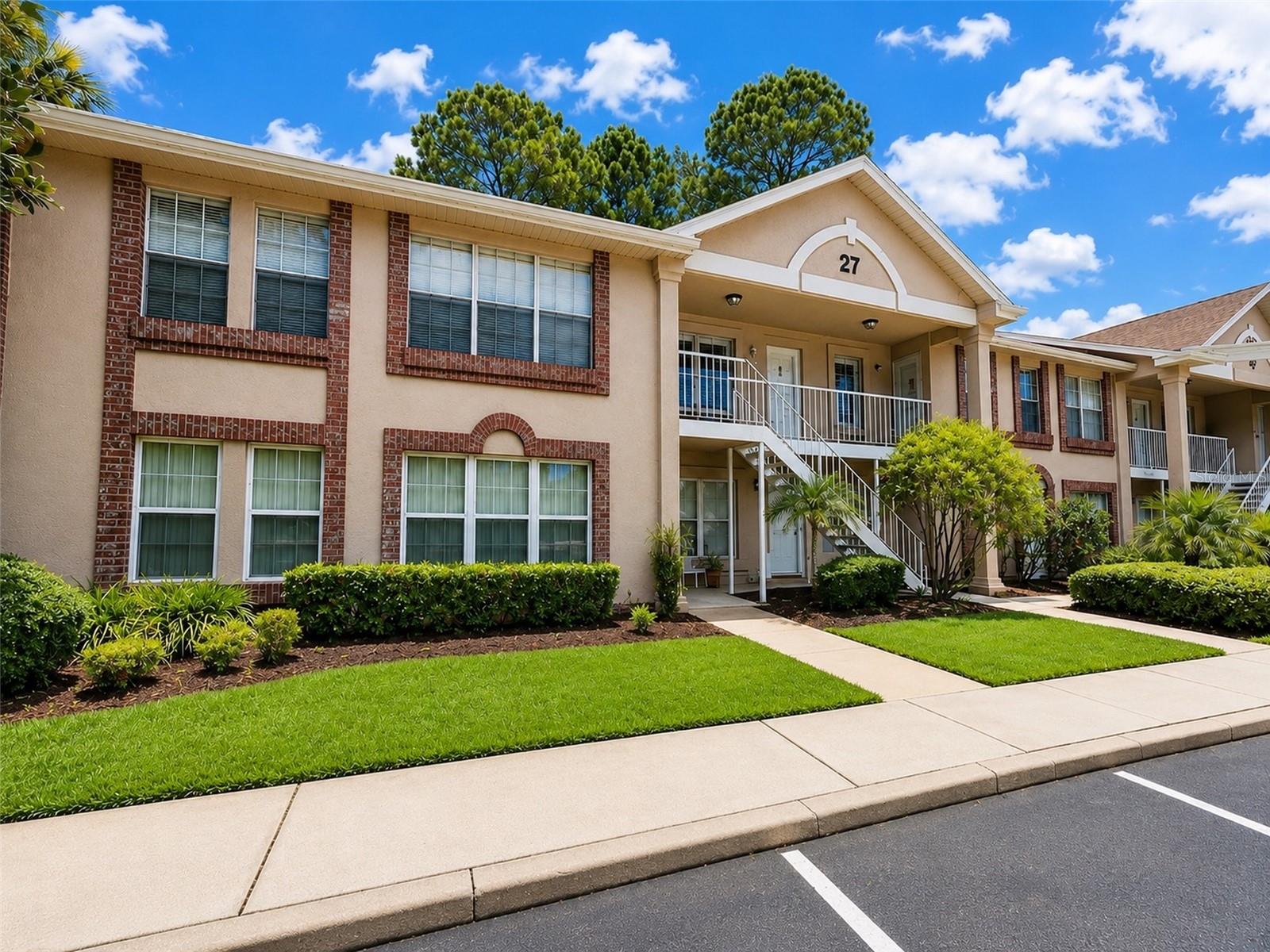 SUNNYBROOK CONDO 01 - Residential