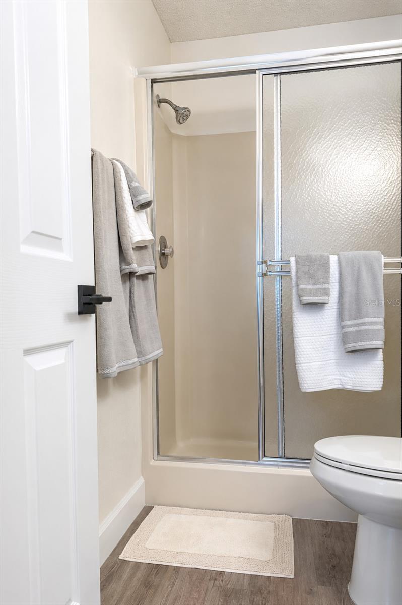 SUNNYBROOK CONDO 01 - Residential