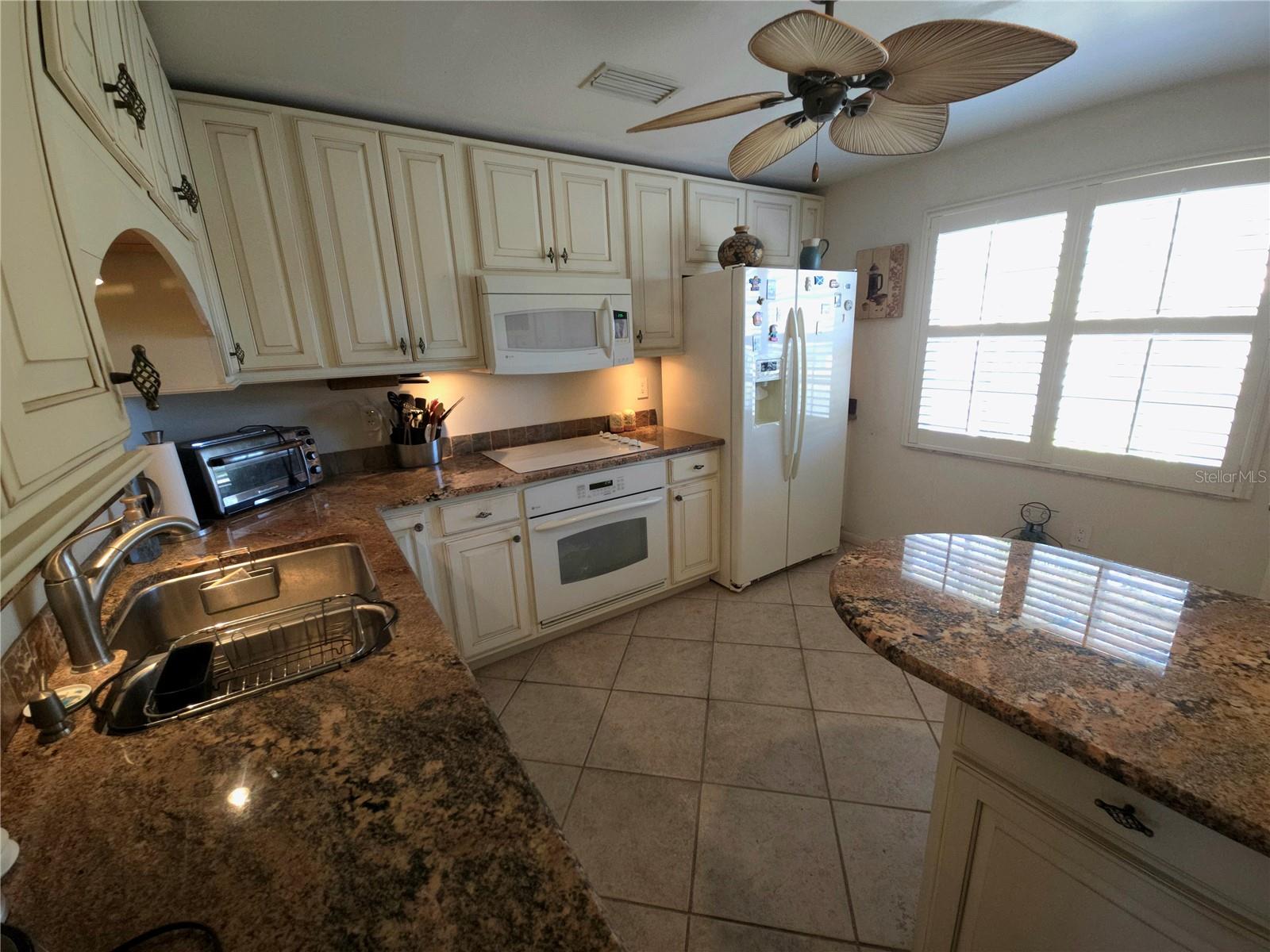 LAKEBRIDGE SOUTH PH A & B - Residential