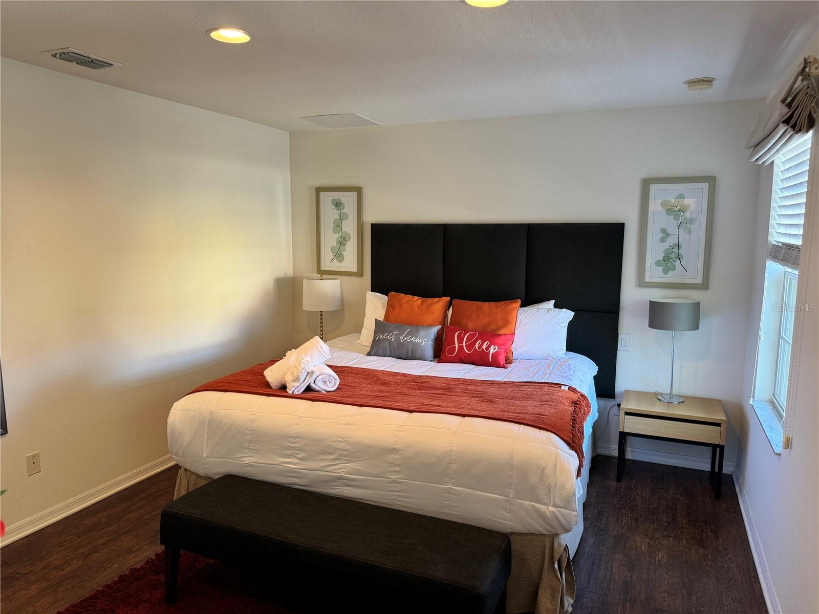 ENCANTADA PH 2 - Residential