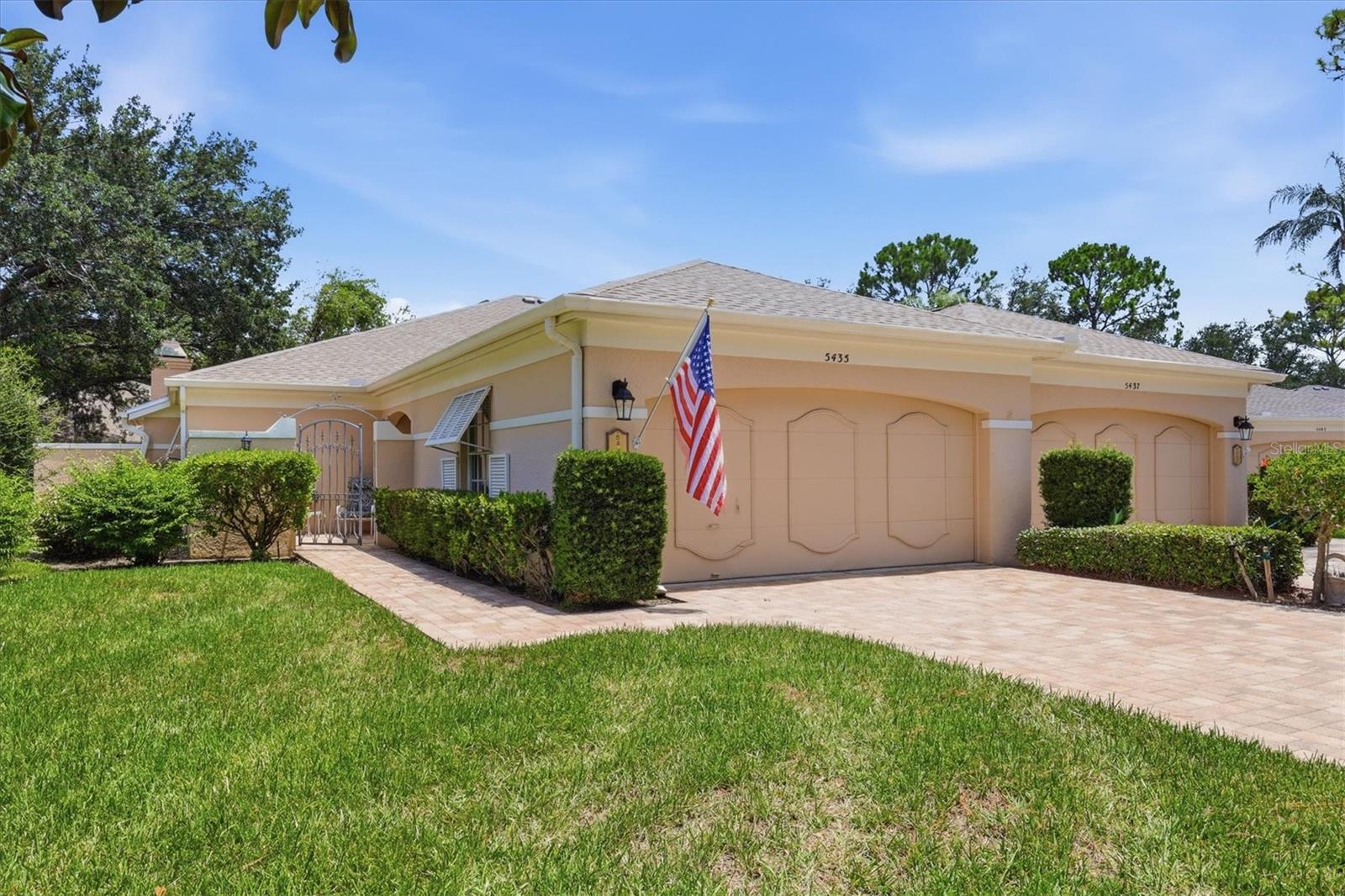CHANTECLAIRE - Residential