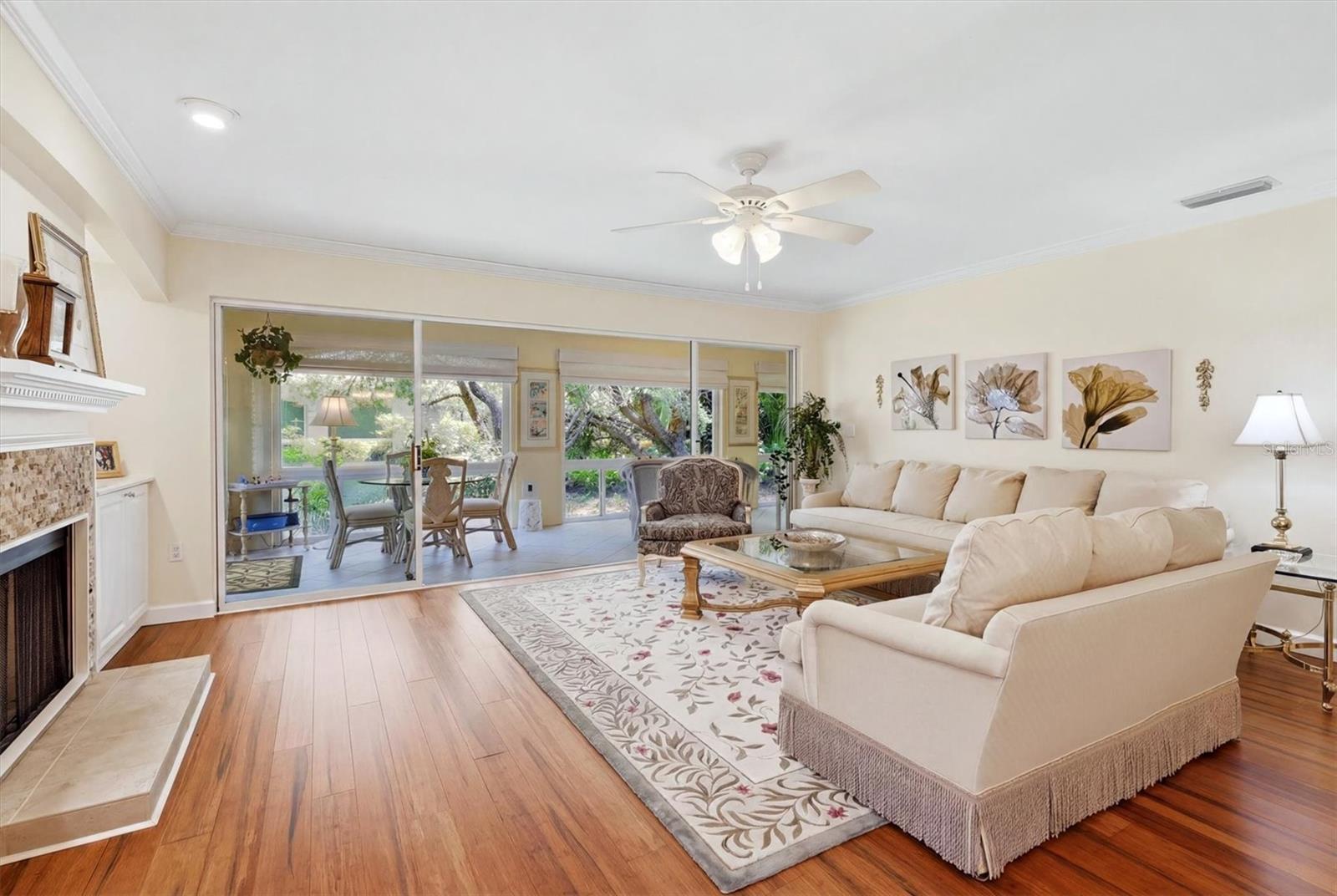 CHANTECLAIRE - Residential