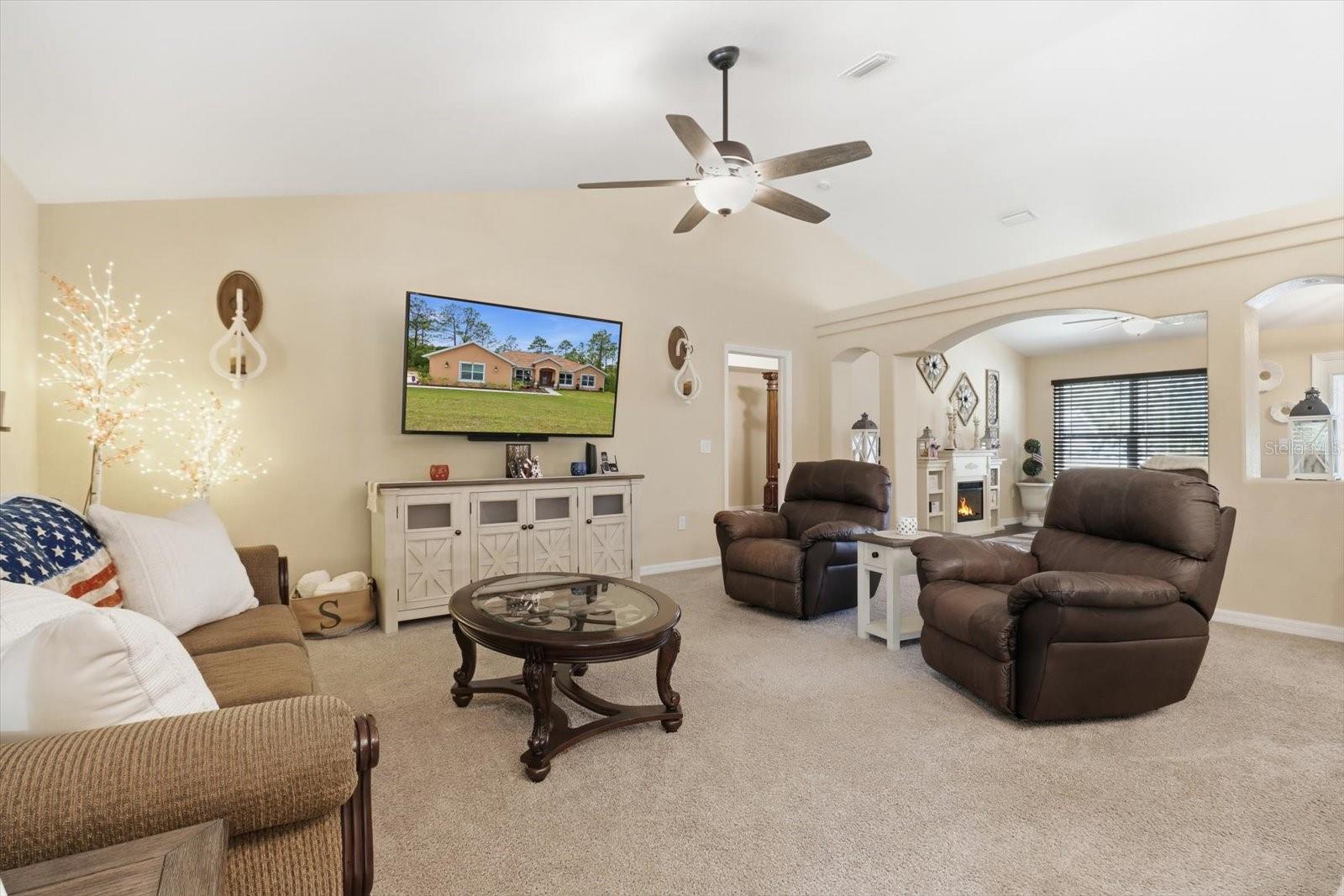 PINE RIDGE UNIT 03 - Residential