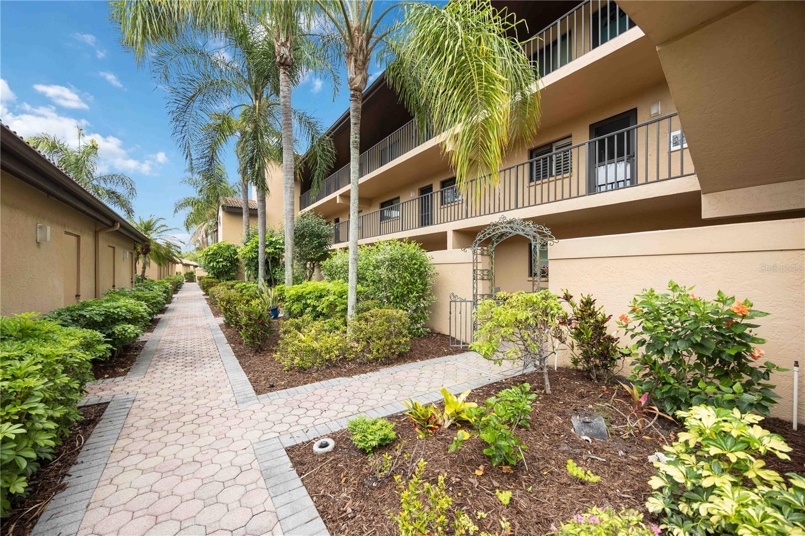 ASHTON LAKES 09 - Residential