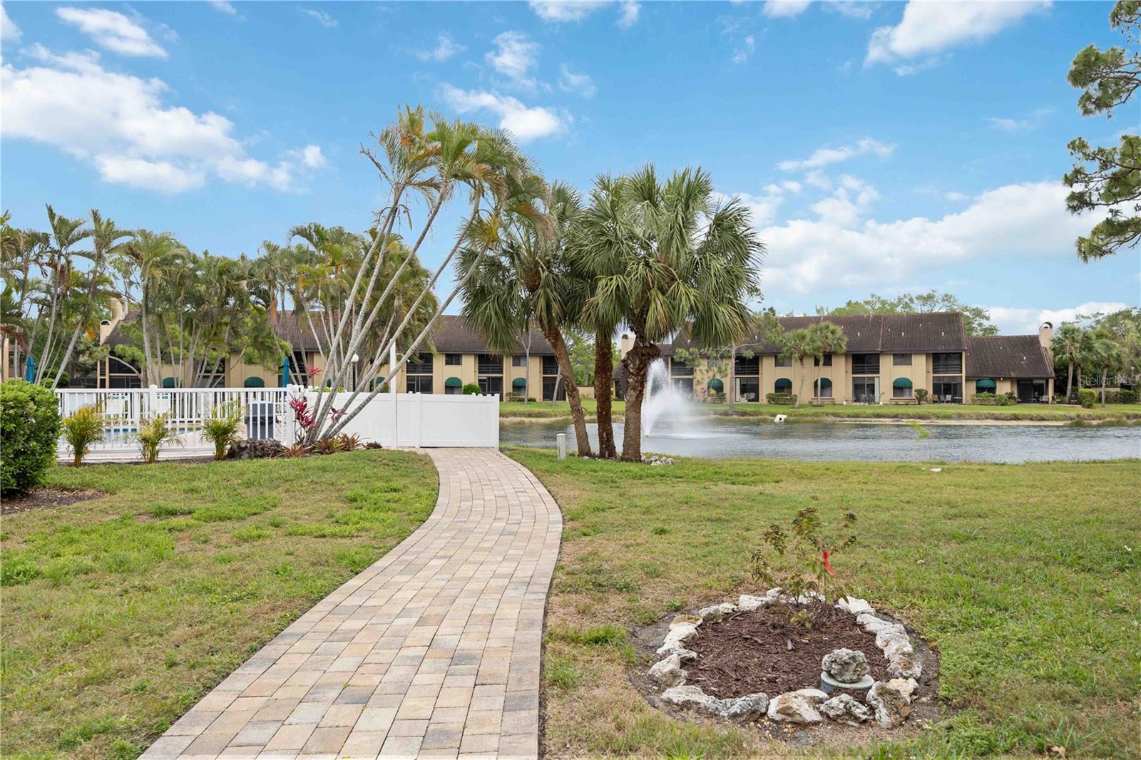 ASHTON LAKES 09 - Residential