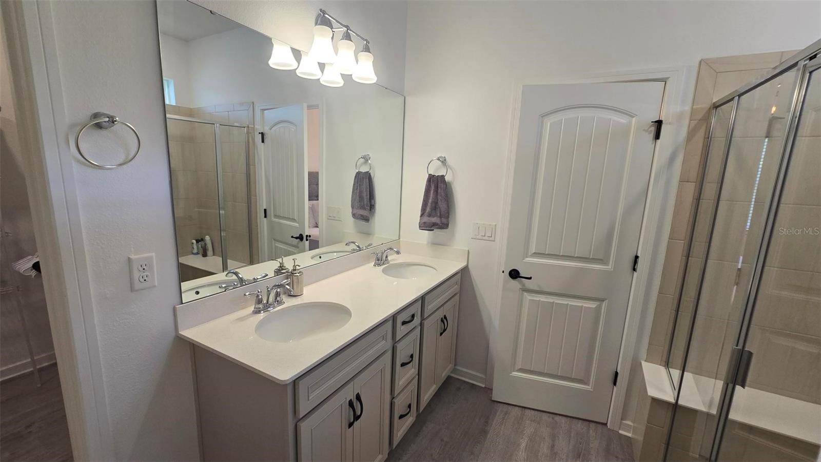 PINEWOOD RESERVE PH 2B - Residential Lease