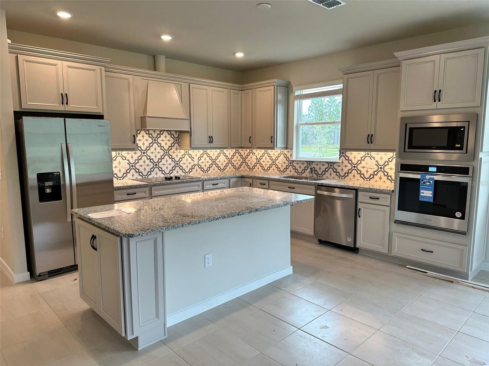 PINEWOOD RESERVE PH 2B - Residential Lease