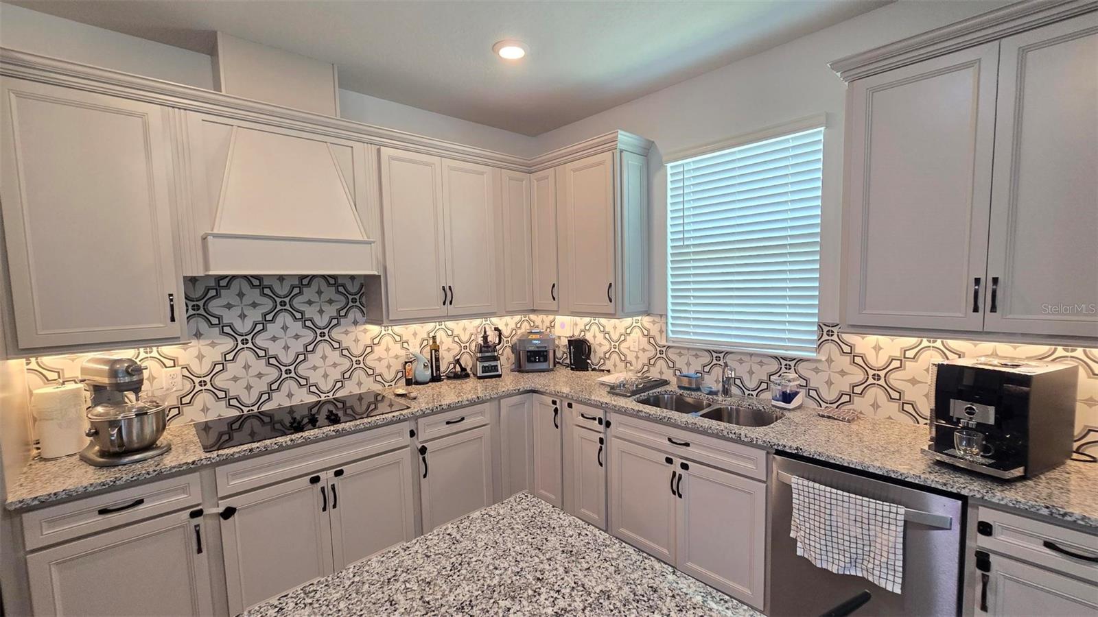 PINEWOOD RESERVE PH 2B - Residential Lease