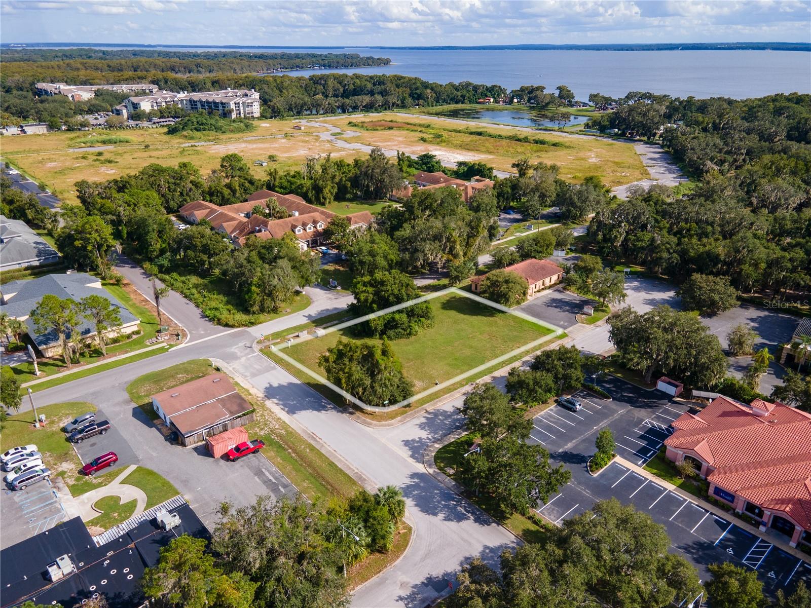 LEESBURG L R M C PROFESSIONAL OFFICE 01 - Land