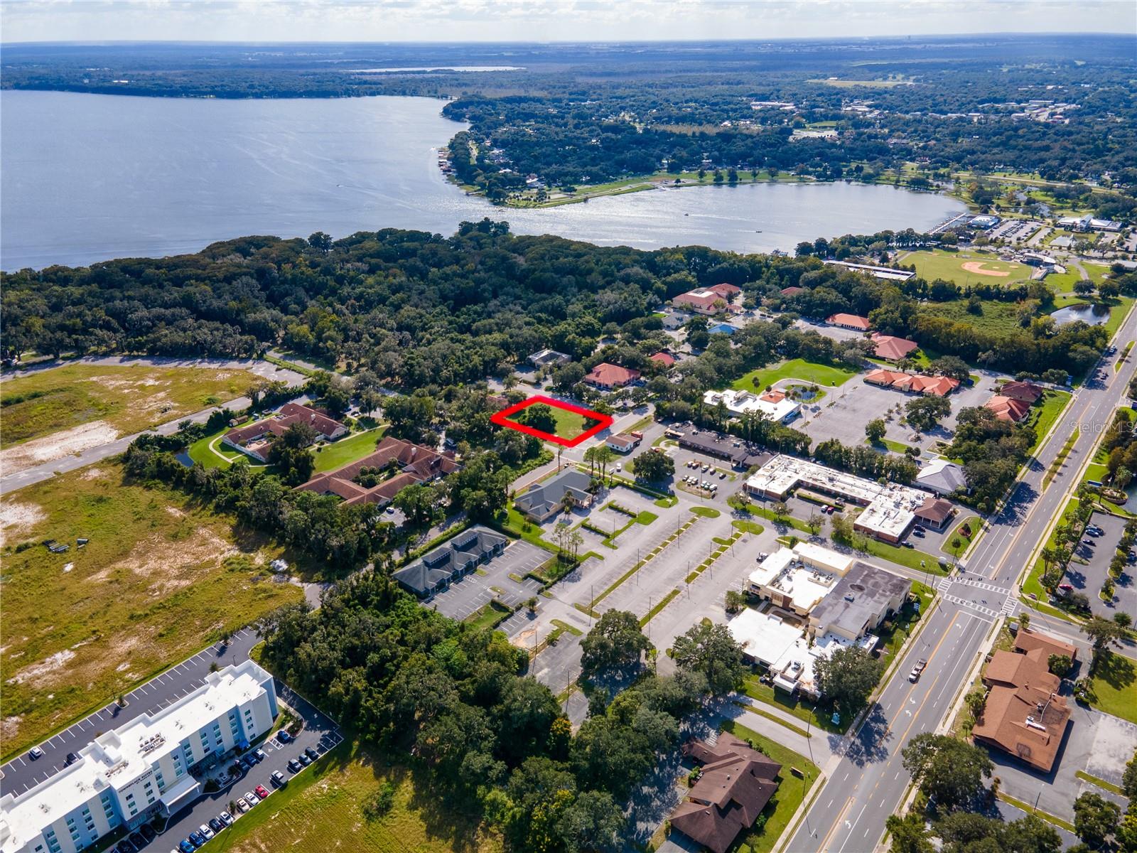 LEESBURG L R M C PROFESSIONAL OFFICE 01 - Land