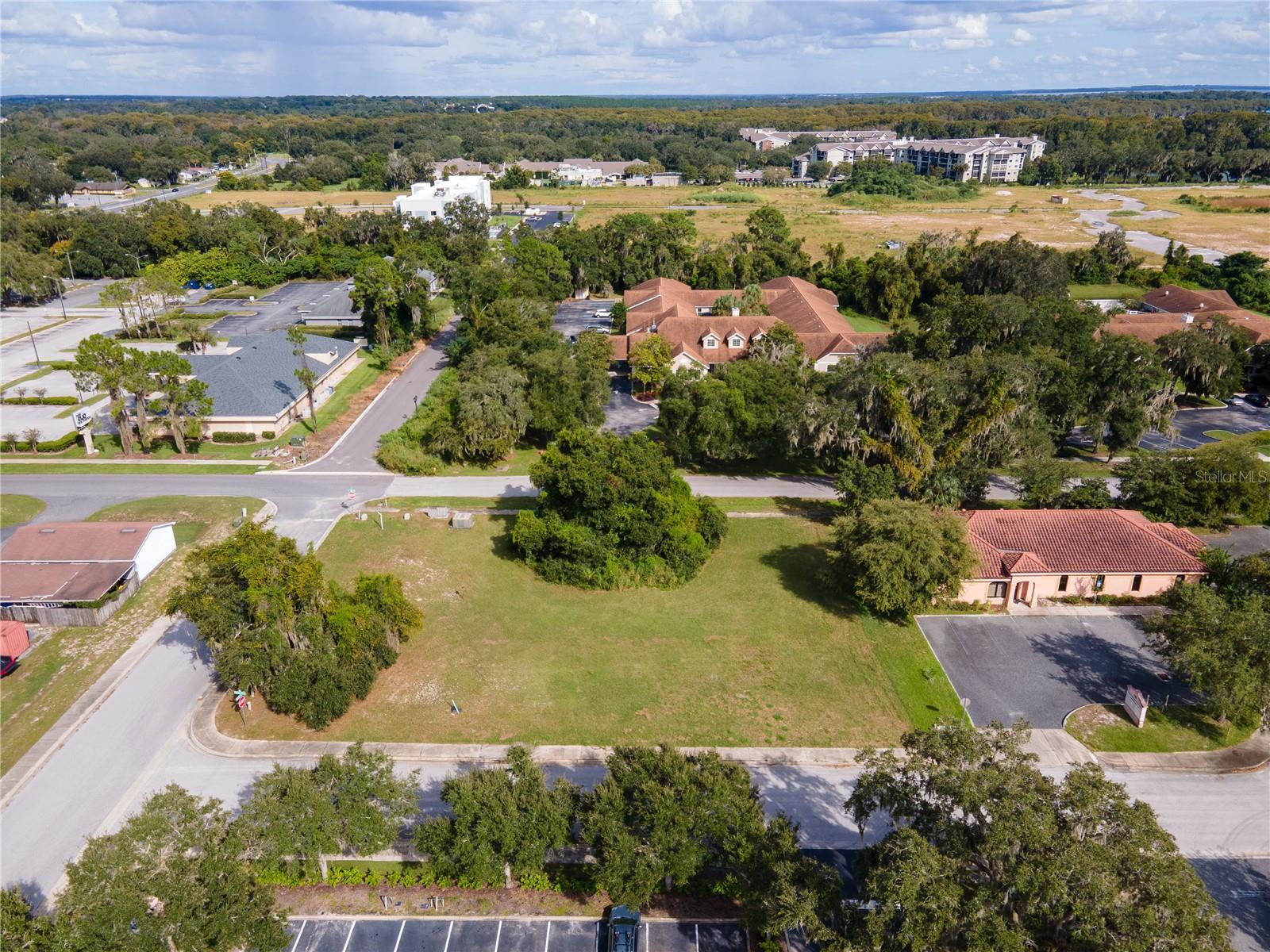 LEESBURG L R M C PROFESSIONAL OFFICE 01 - Land