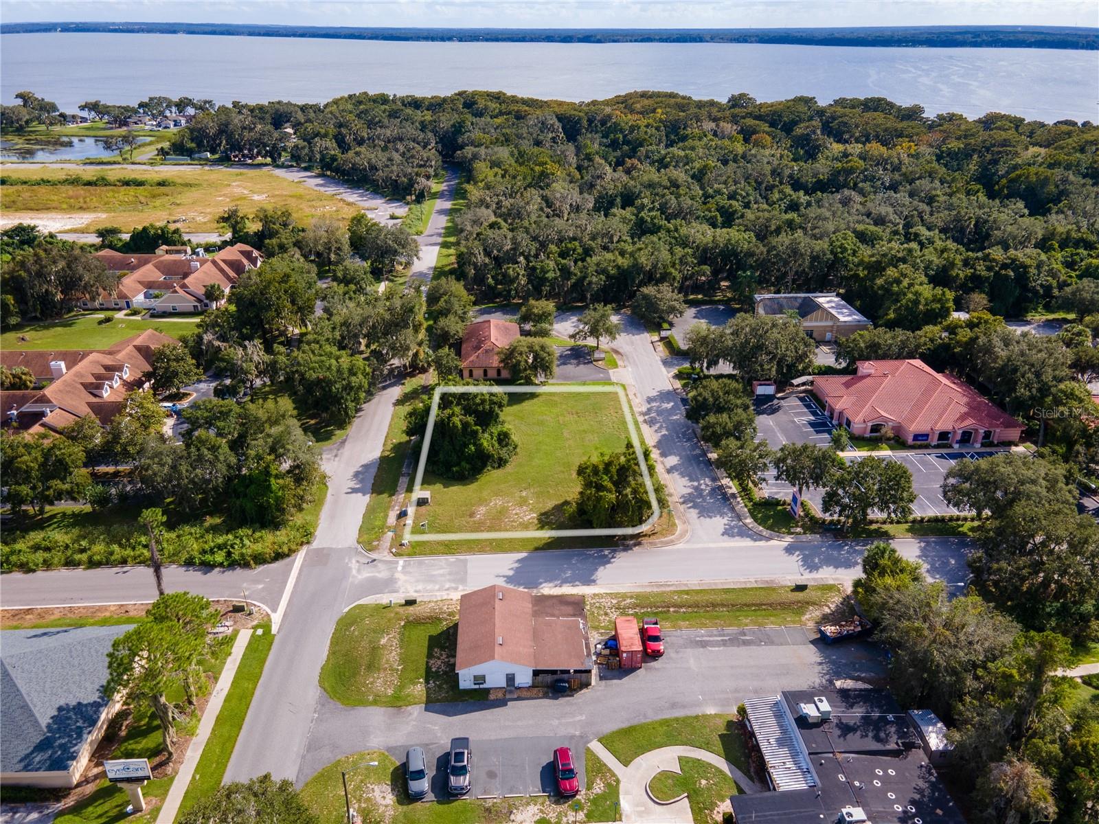 LEESBURG L R M C PROFESSIONAL OFFICE 01 - Land