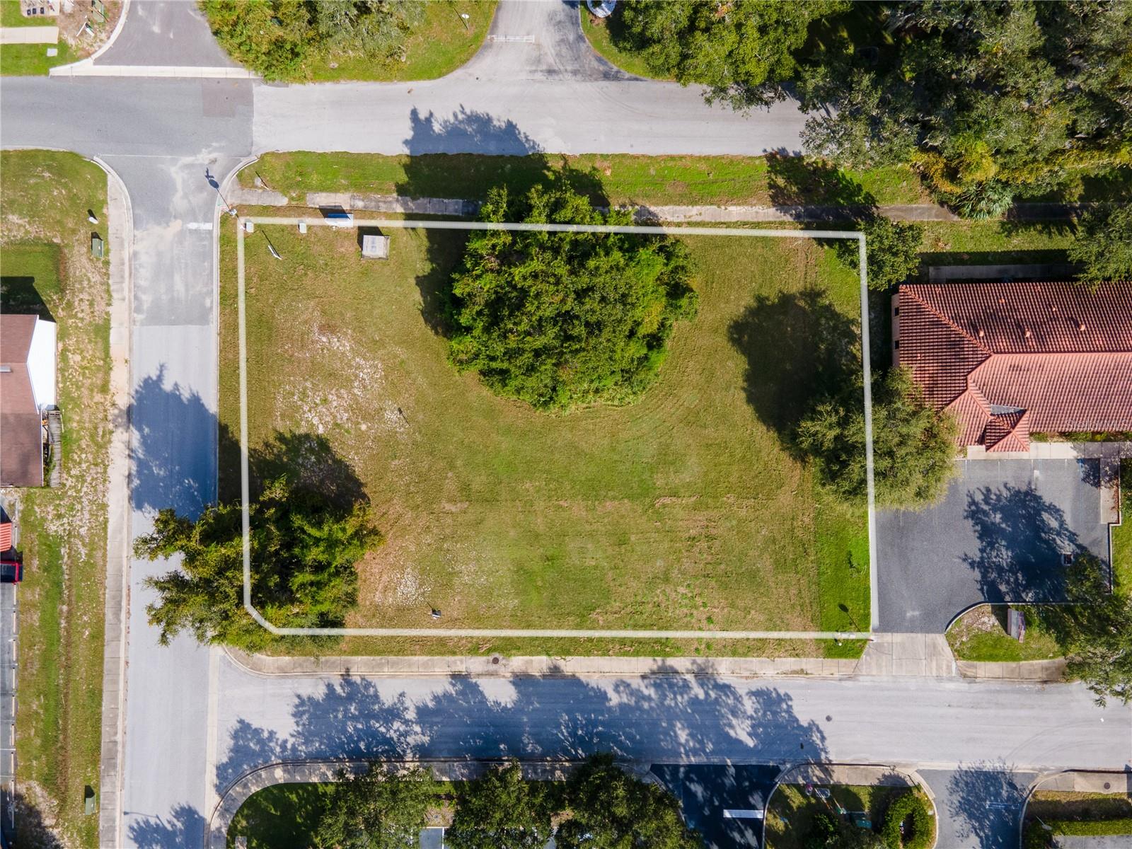 LEESBURG L R M C PROFESSIONAL OFFICE 01 - Land