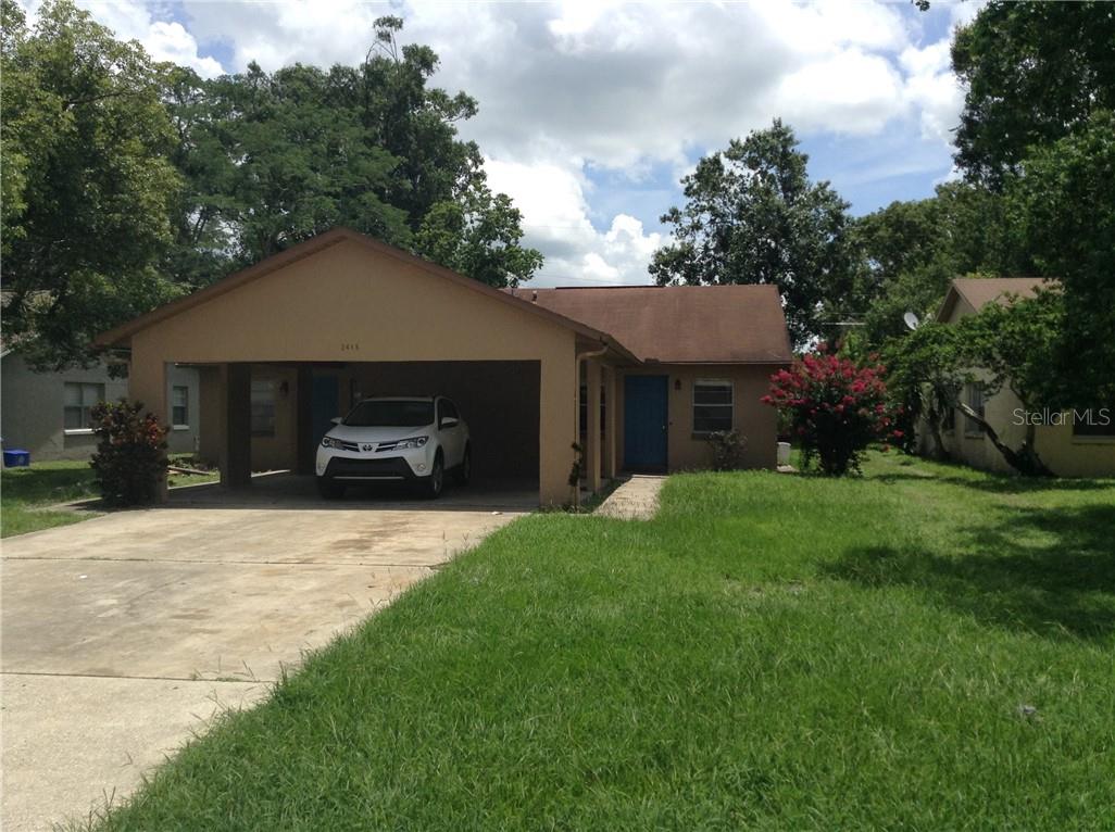 Don't miss this well-maintained 2-bedroom, 2-bathroom duplex conveniently located just minutes from Historic Downtown Sanford. This comfortable home offers a functional layout with spacious living areas and includes lawn care. Ideally located near Historic Downtown Sanford, Fort Mellon Park, the Central Florida Zoo, SR-417, and I-4**, you'll enjoy easy access to shopping, dining, entertainment, and commuting throughout Central Florida.
As part of Keller Williams' commitment to resident satisfaction, tenants are enrolled in the Resident Benefits Package (RBP), which includes HVAC air filter delivery, renters insurance, credit-building opportunities, $1M Identity Protection, utility concierge service, resident rewards, and additional value-added services designed to simplify everyday living.