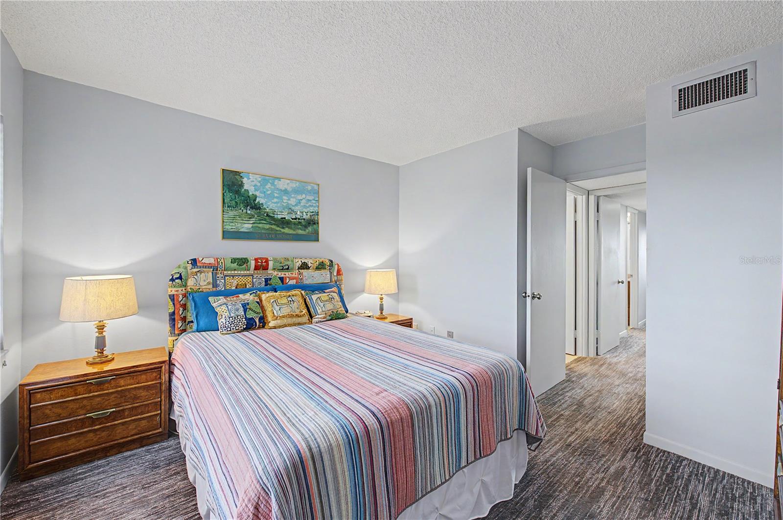 COVE CAY VILLAGE IV - Residential