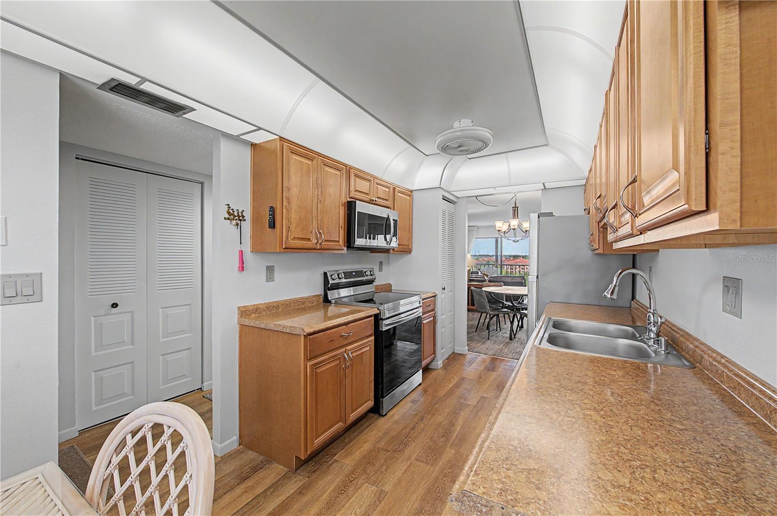 COVE CAY VILLAGE IV - Residential