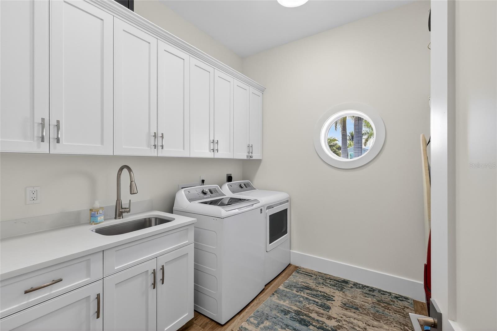SEABREEZE - Residential