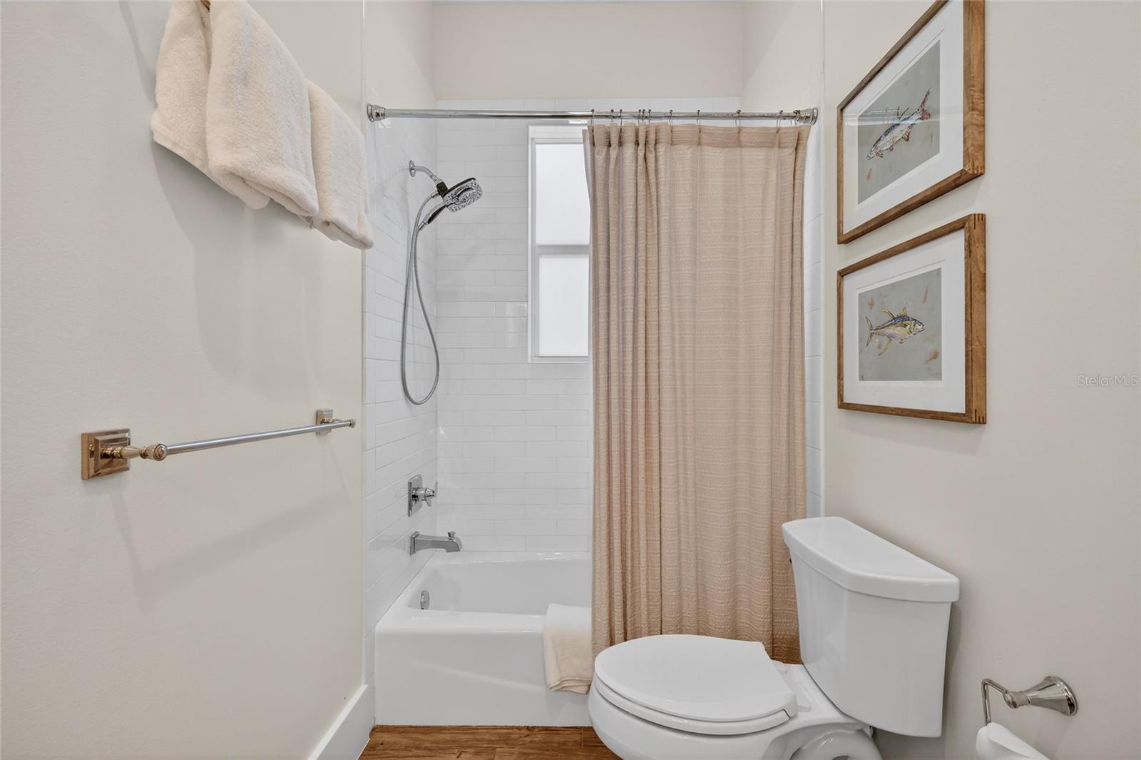 SEABREEZE - Residential