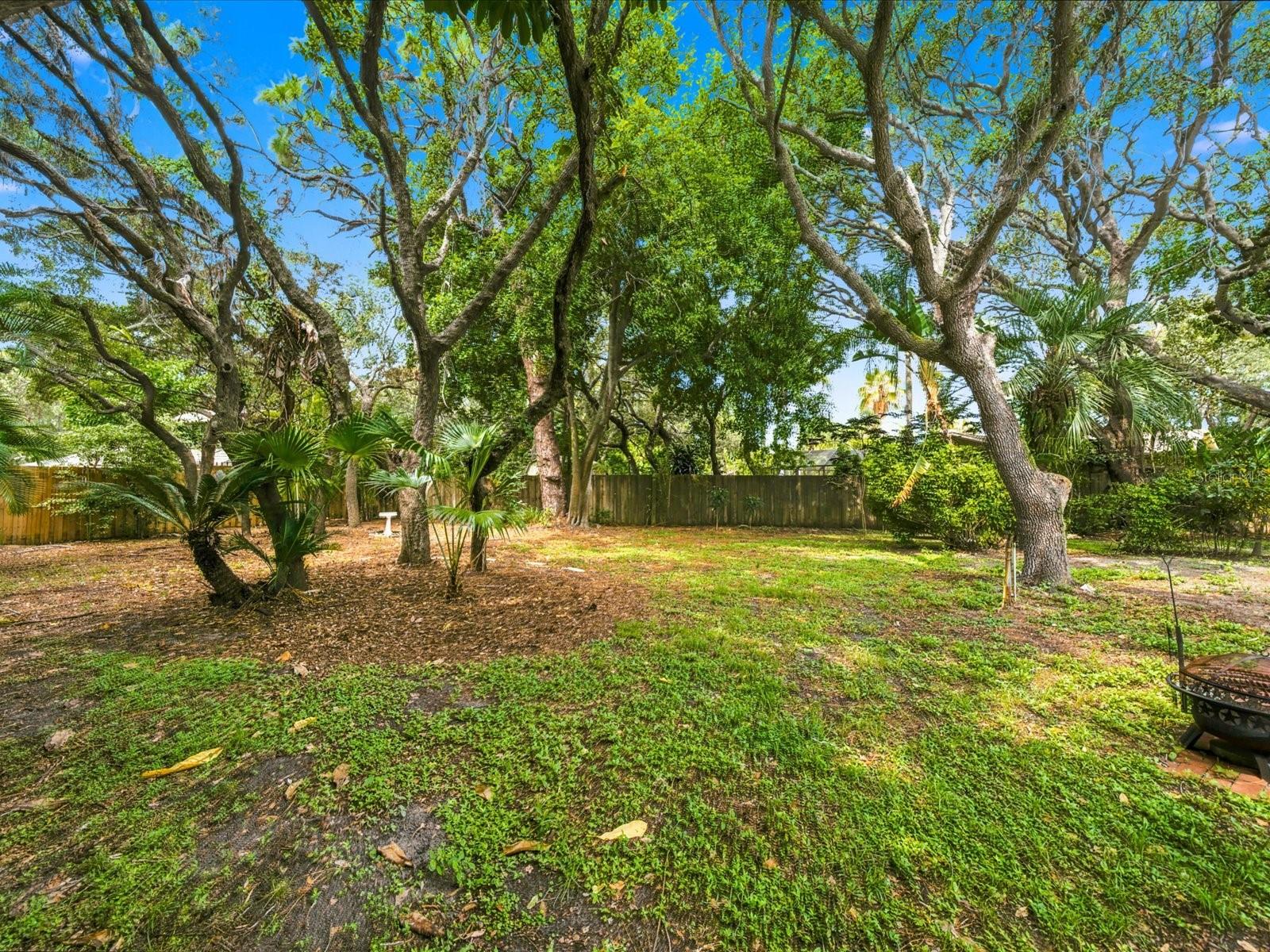 EXPLORERS COVE - Residential