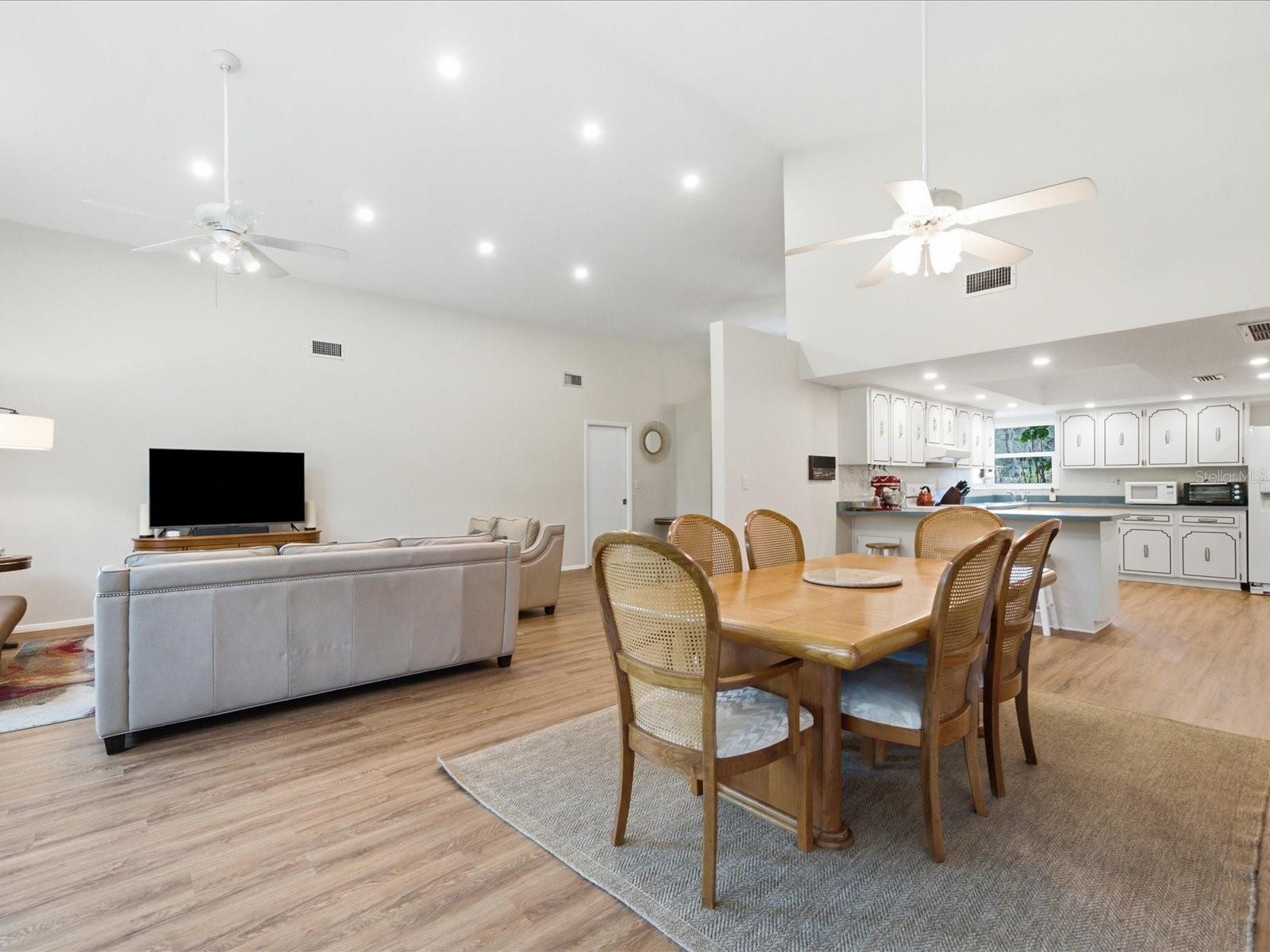 EXPLORERS COVE - Residential