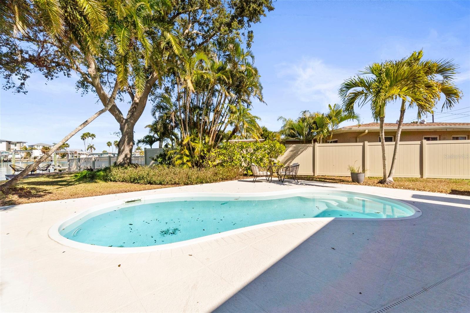 REDINGTON BEACH HOMES 6TH ADD - Residential