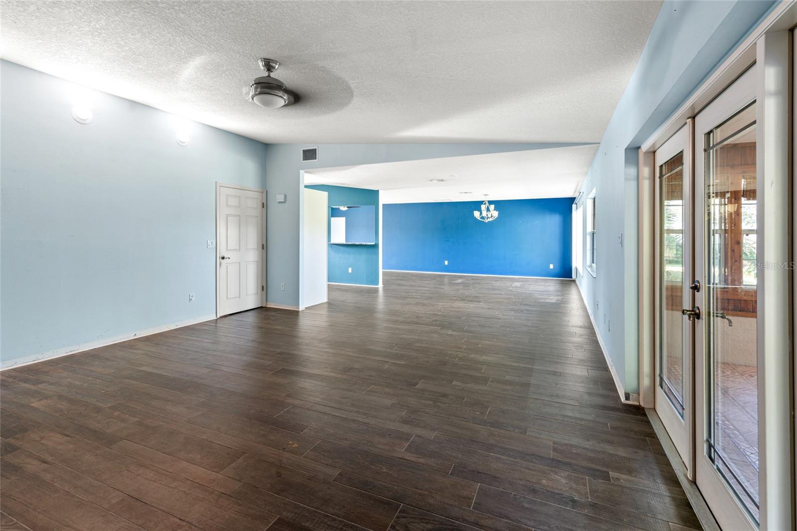 IVELMAR ESTATES - Residential
