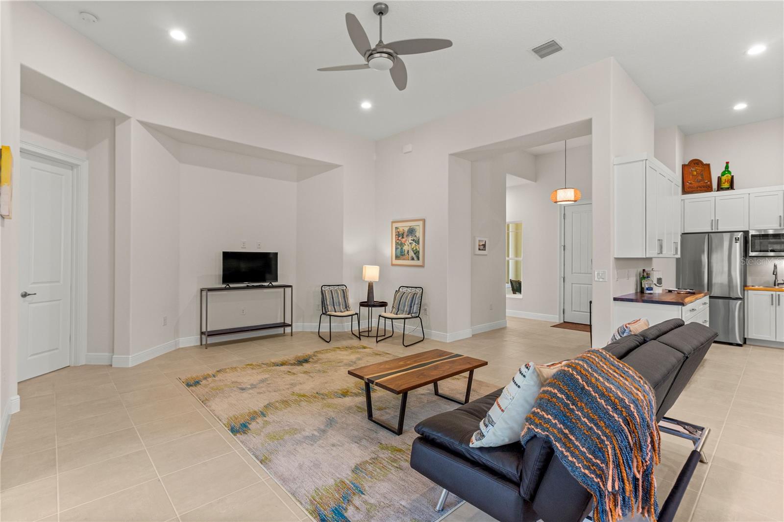 HARBOR HILLS - Residential