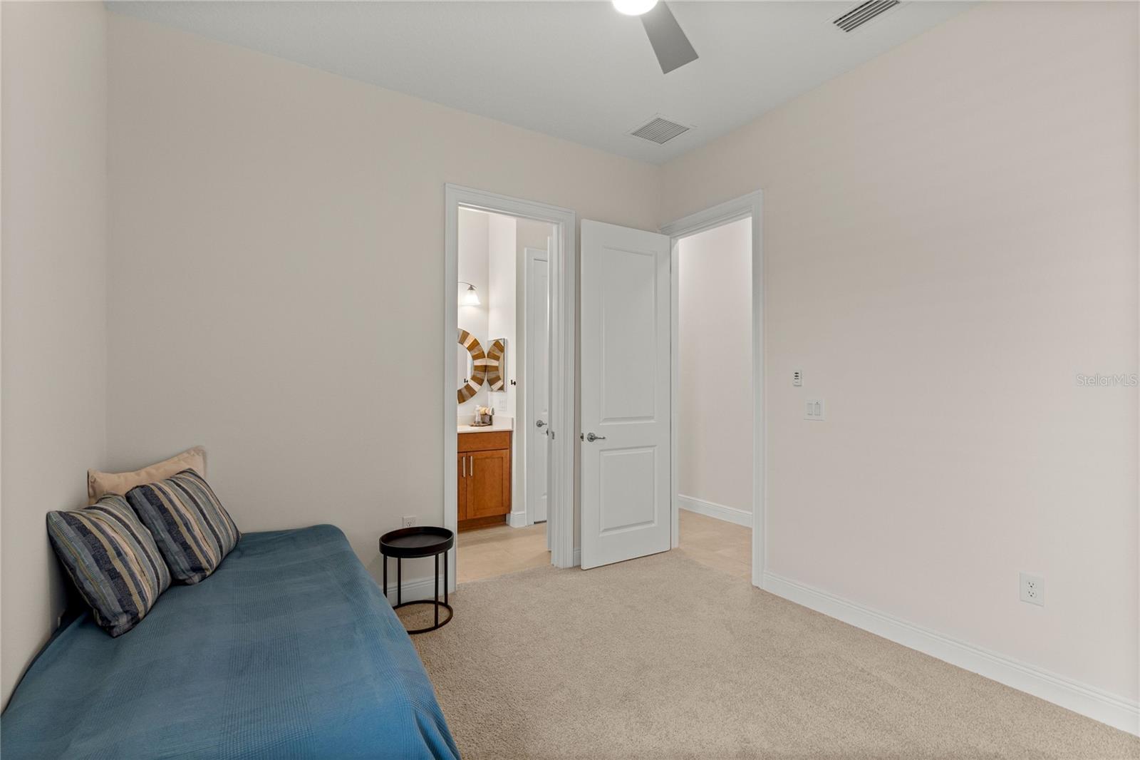 HARBOR HILLS - Residential
