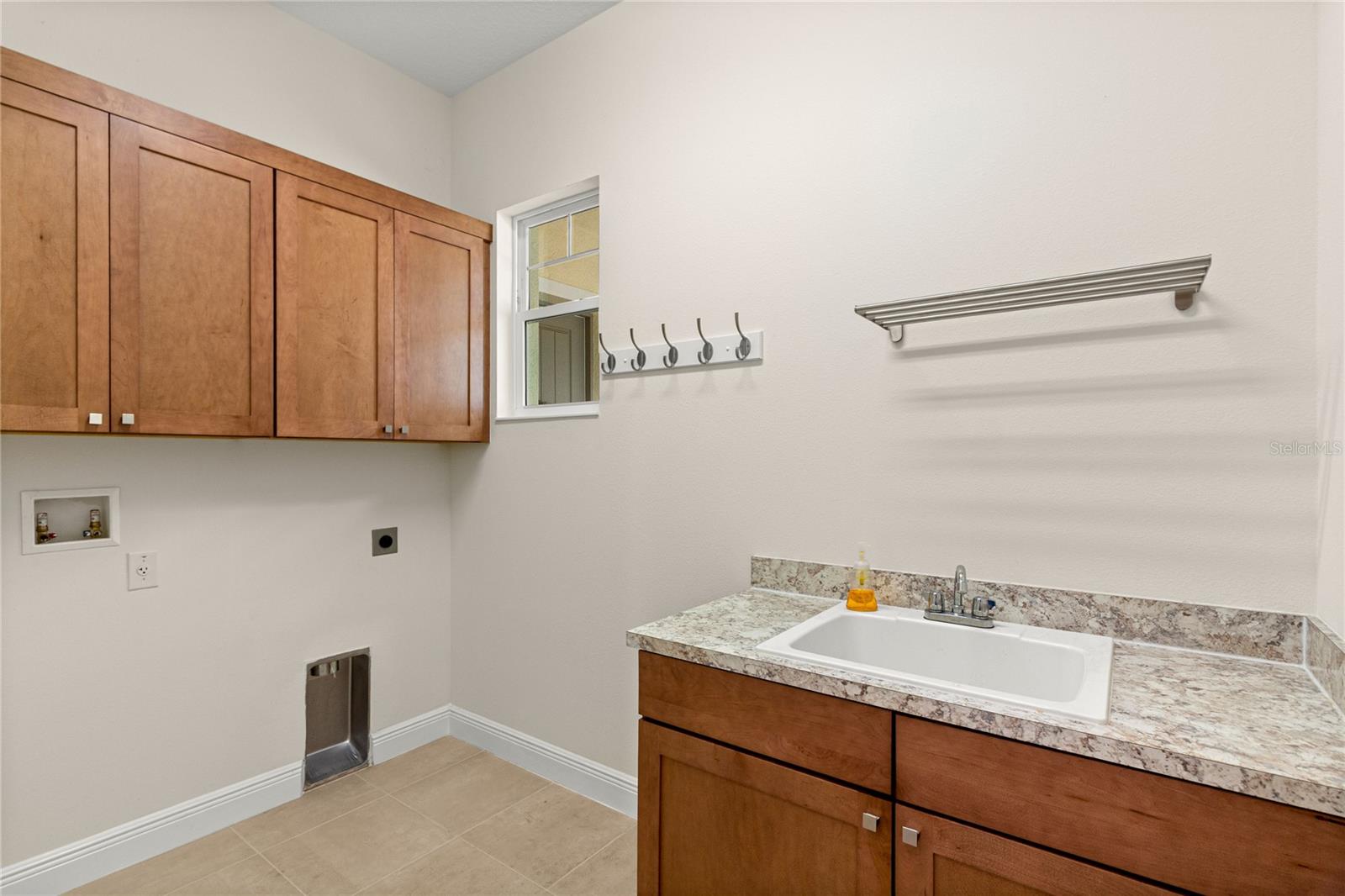 HARBOR HILLS - Residential