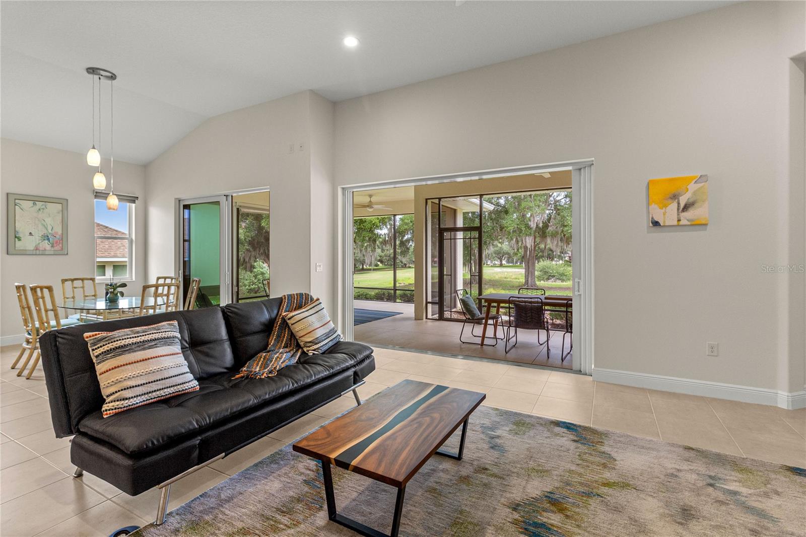HARBOR HILLS - Residential