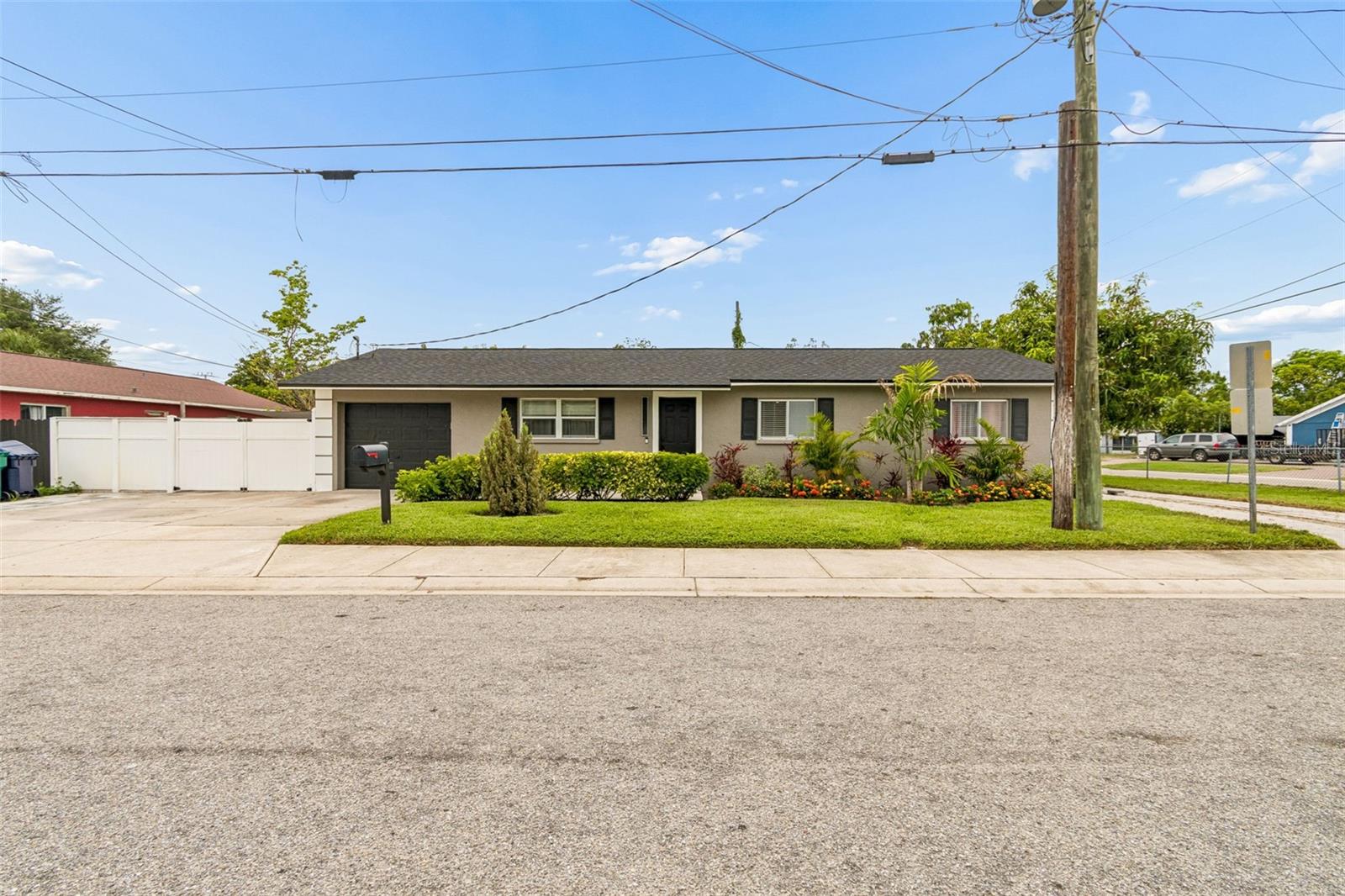 CLARK MOUNTS RESUBDIVIDED - Residential