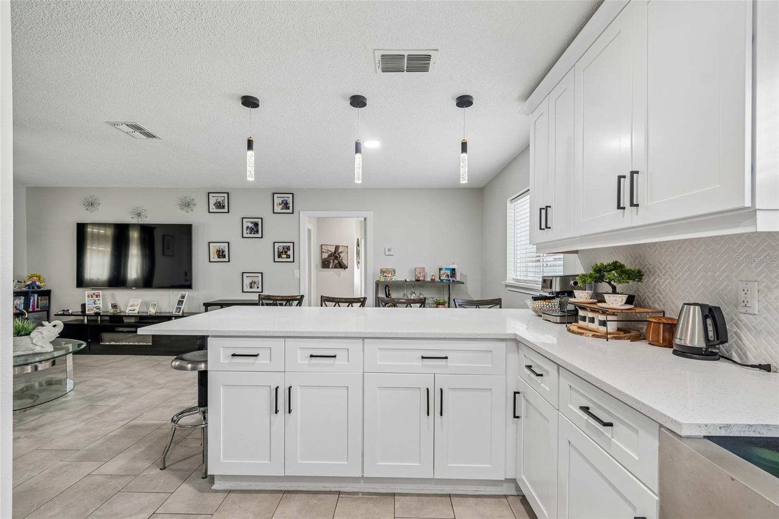 CLARK MOUNTS RESUBDIVIDED - Residential