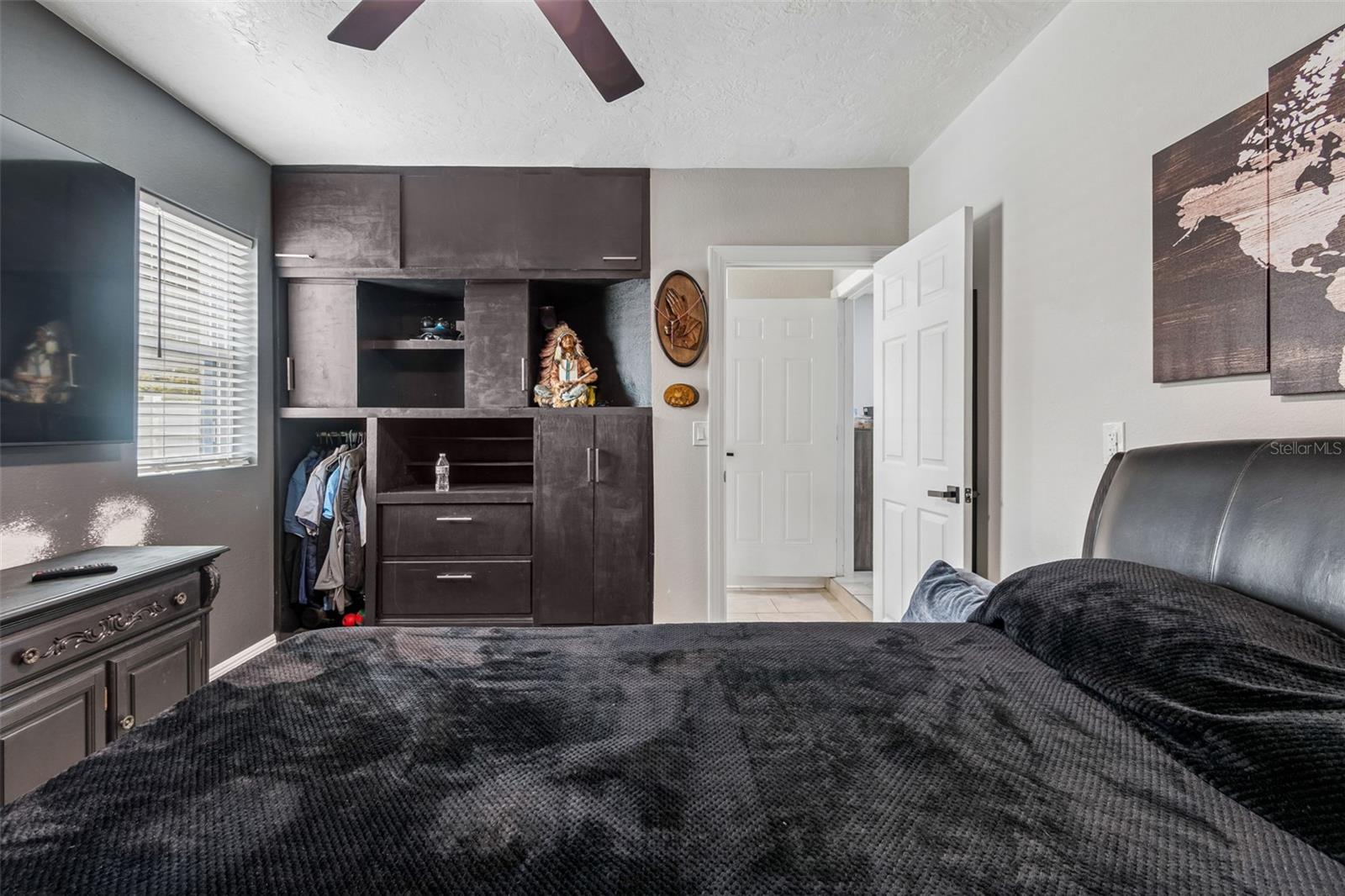 CLARK MOUNTS RESUBDIVIDED - Residential