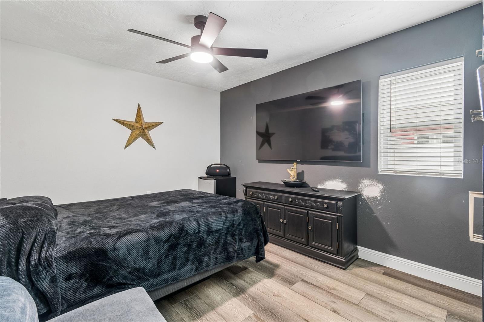 CLARK MOUNTS RESUBDIVIDED - Residential