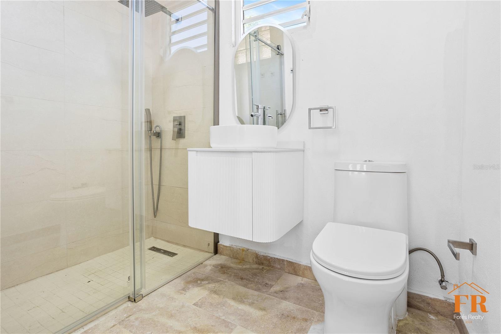 QUEBRADA MALA - Residential Lease