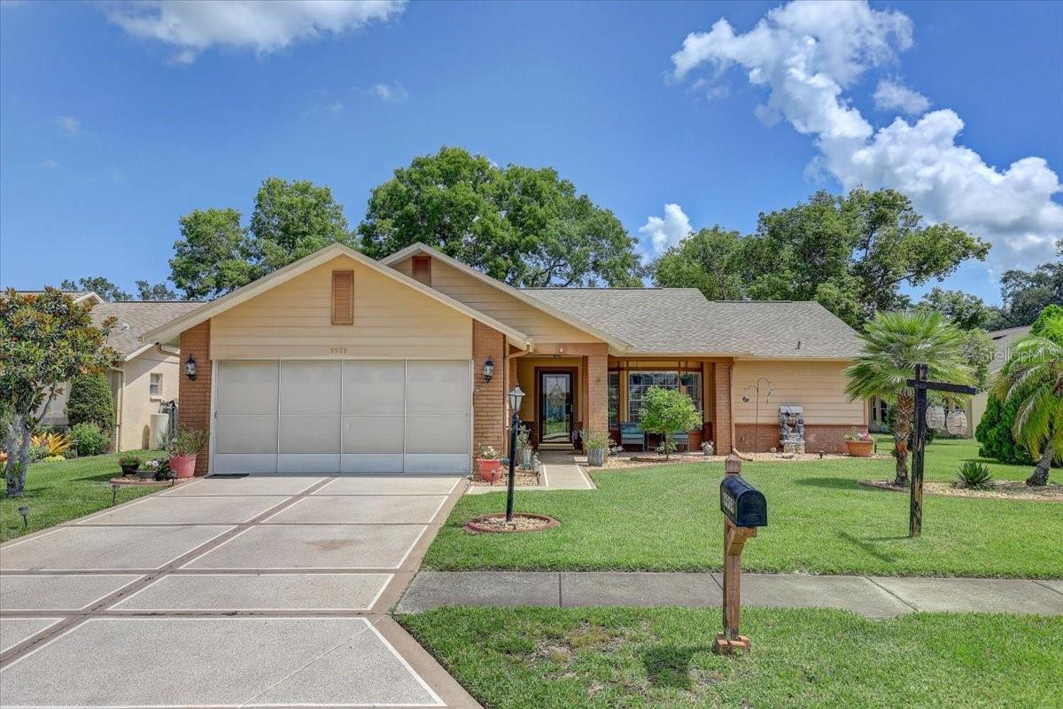 HERITAGE LAKE - Residential
