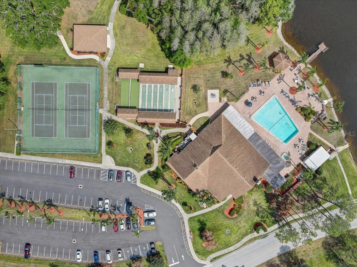 HERITAGE LAKE - Residential