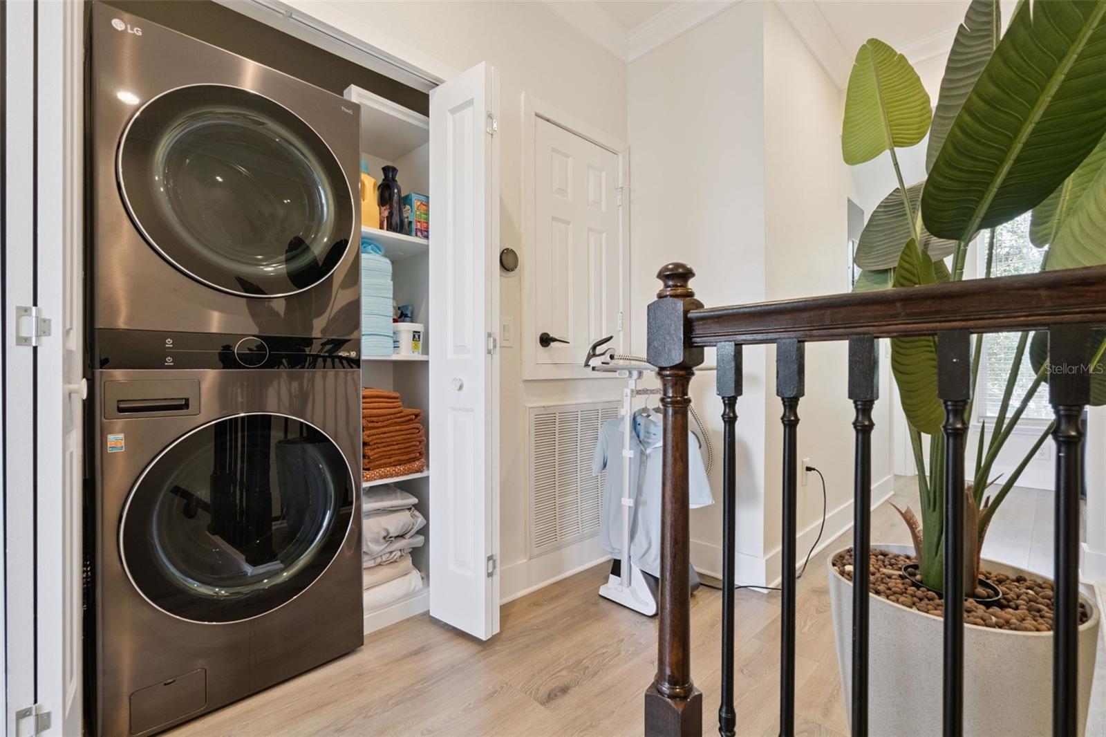SPRING PARK TOWNHOMES OF SOUTH VILLAGE - Residential