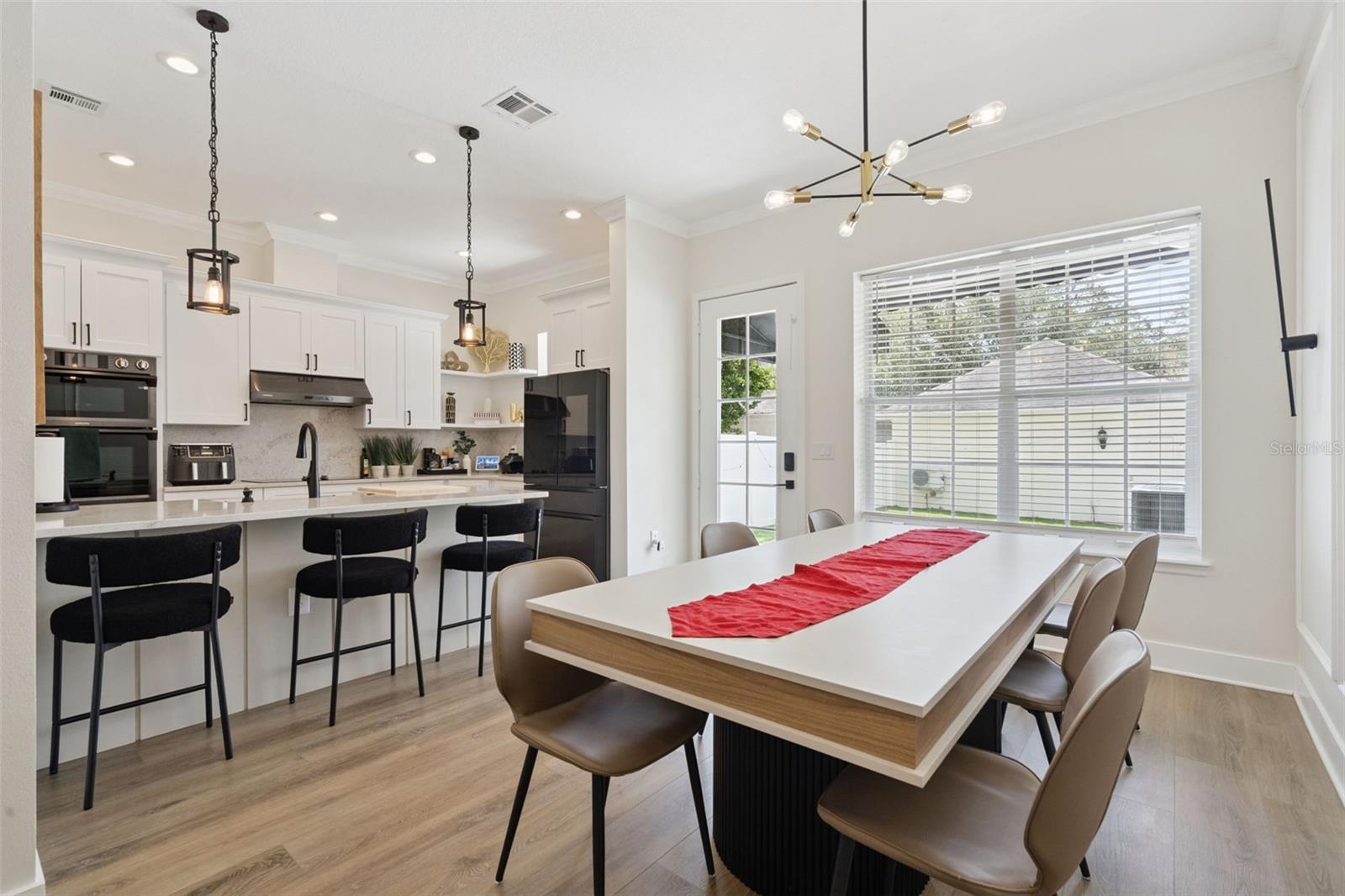 SPRING PARK TOWNHOMES OF SOUTH VILLAGE - Residential