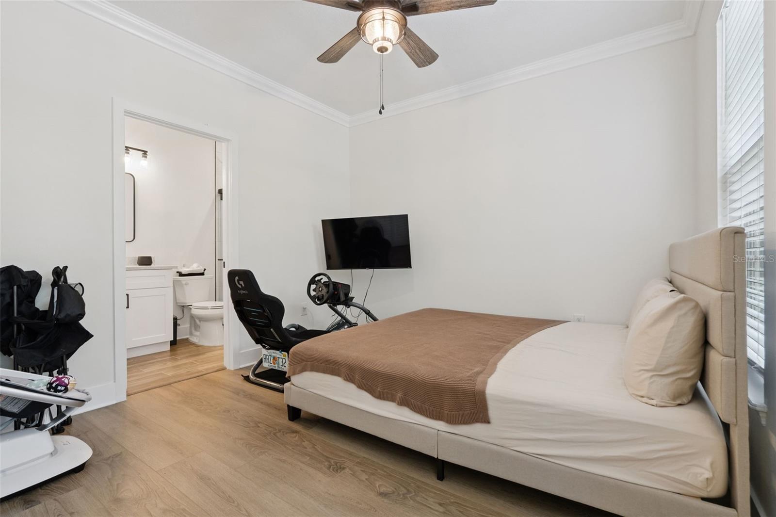 SPRING PARK TOWNHOMES OF SOUTH VILLAGE - Residential