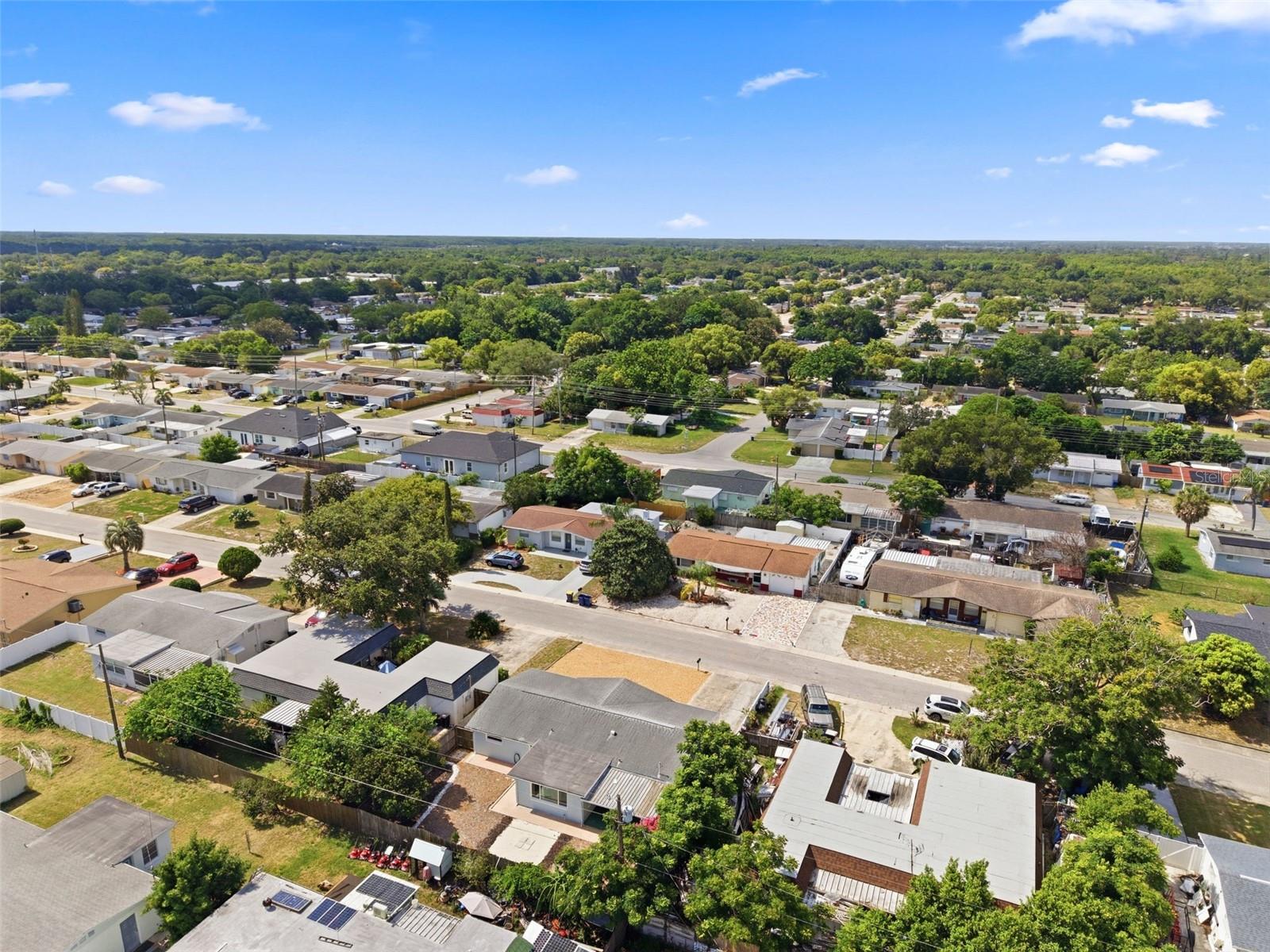 COLONIAL HILLS - Residential
