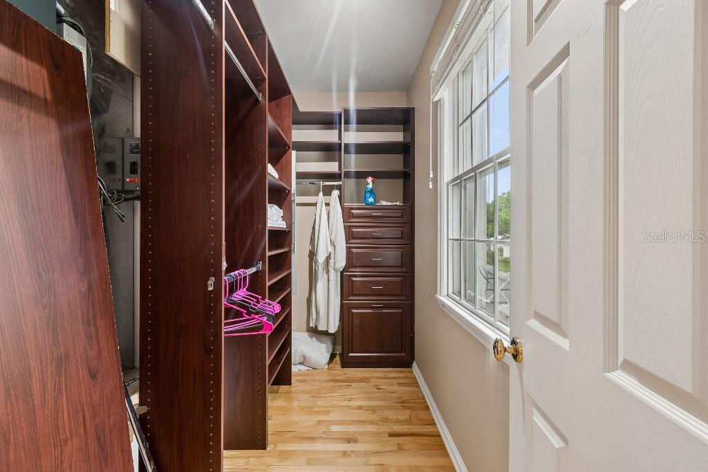 LAUREL OAK ESTATES SEC 03 - Residential