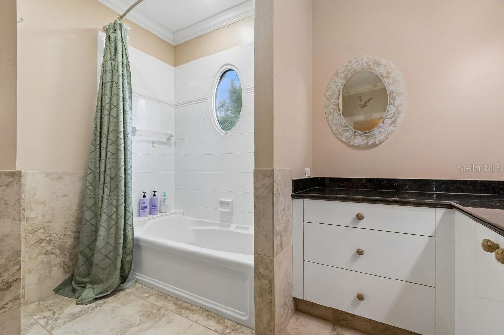 LAUREL OAK ESTATES SEC 03 - Residential